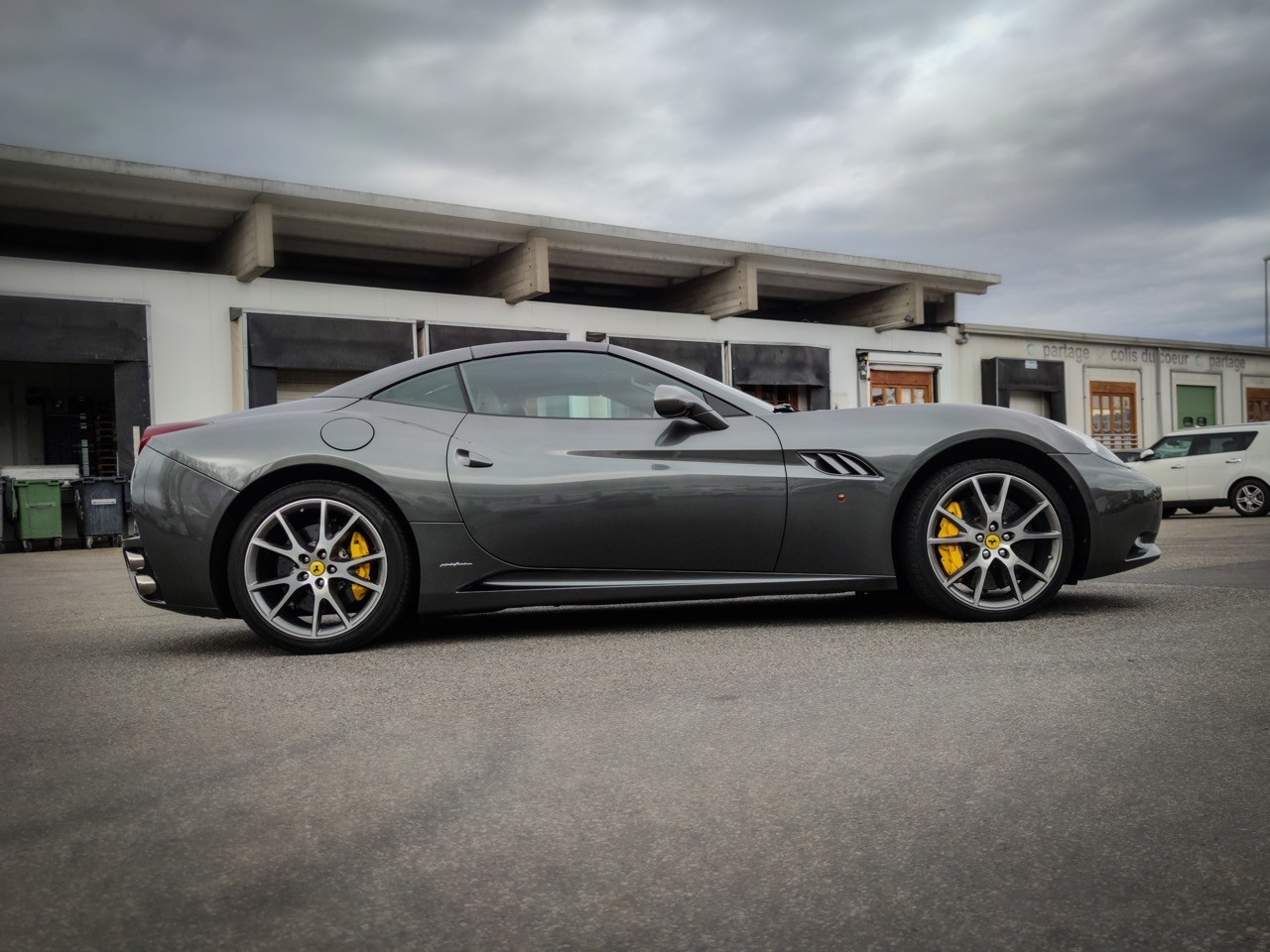 FERRARI California 4.3 V8