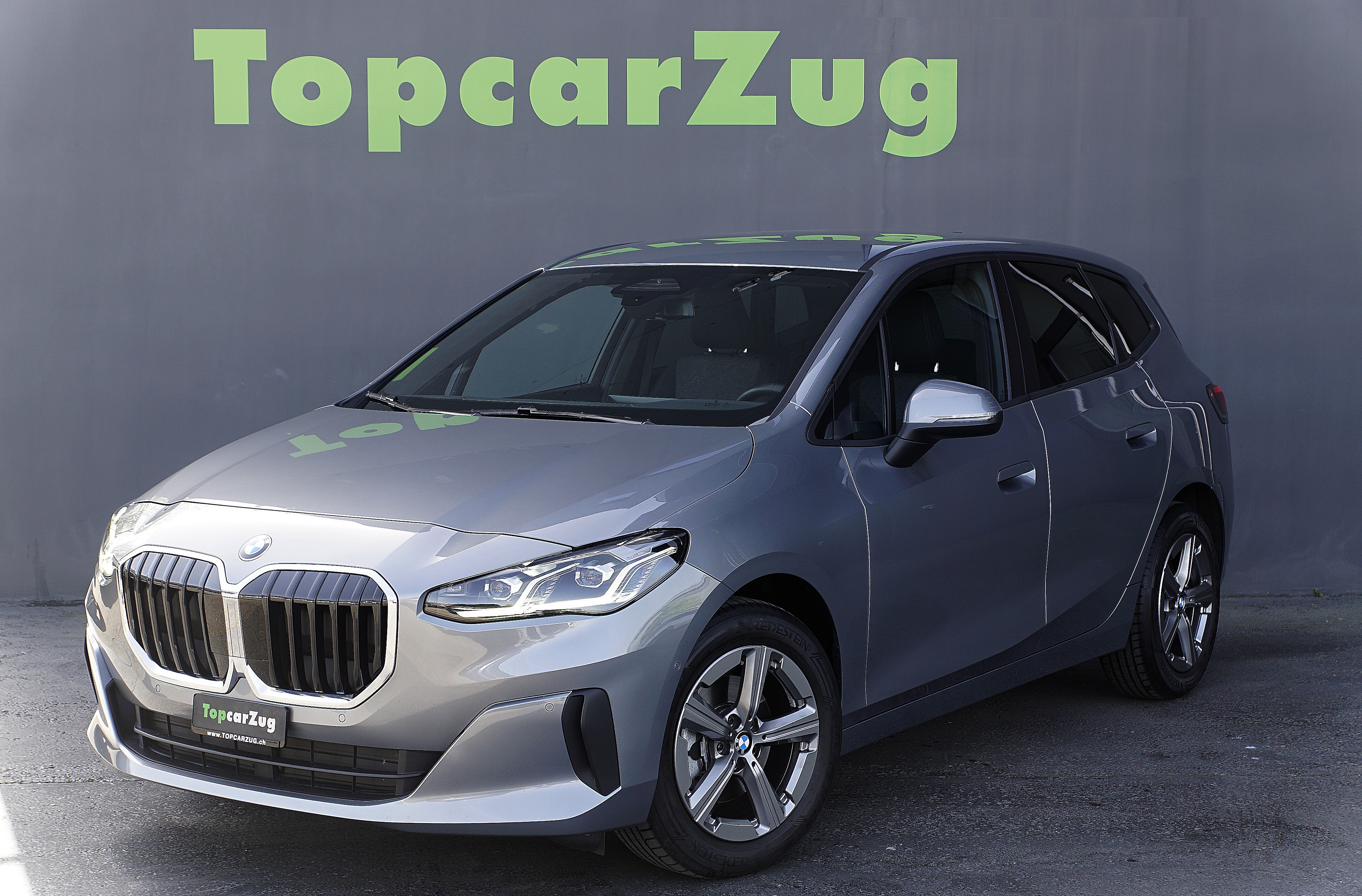 BMW 218d Active Tourer DKG / CH-Fahrzeug mit Gratis Service