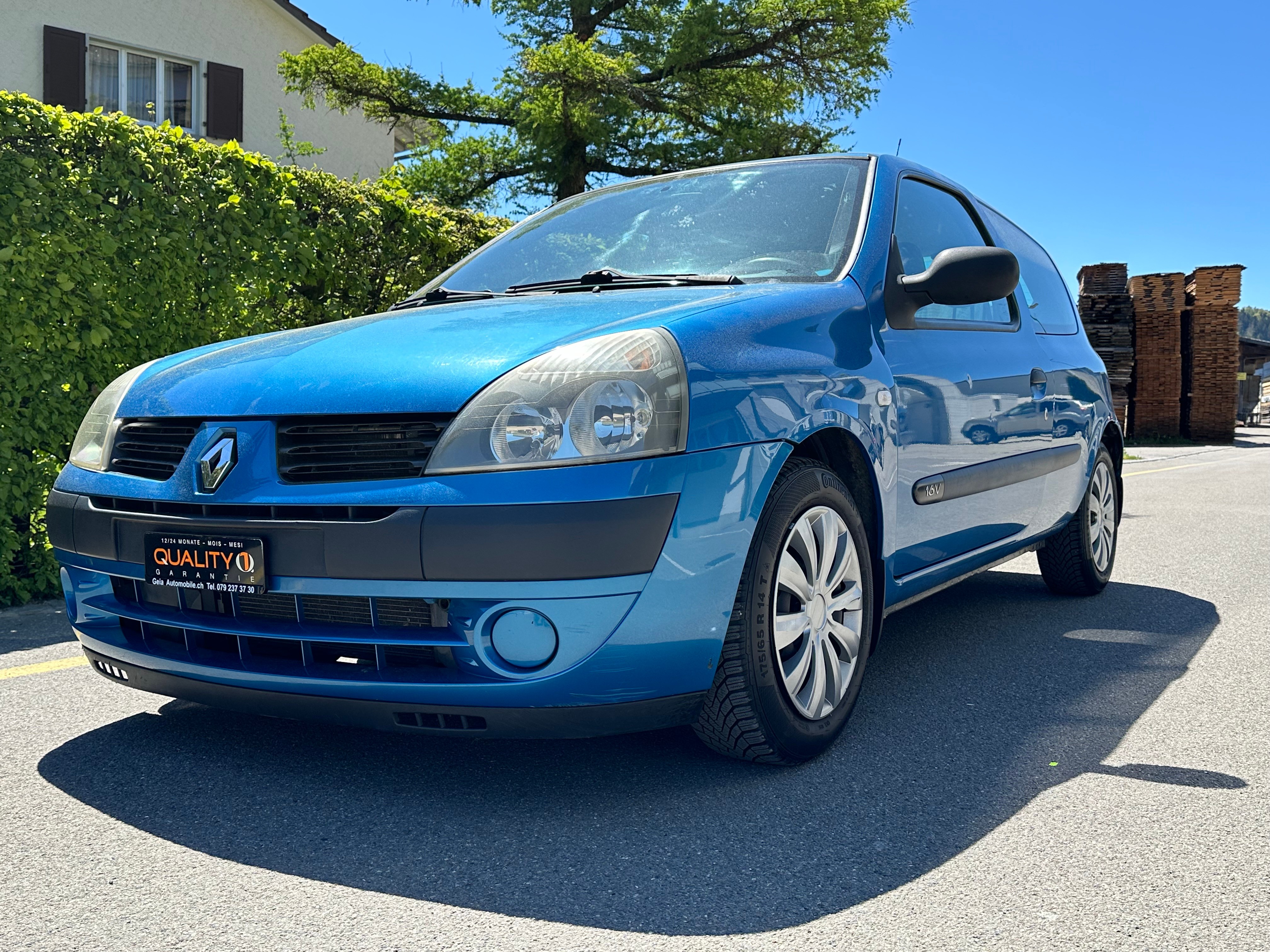 RENAULT Clio 1.2 16V Expression Confort