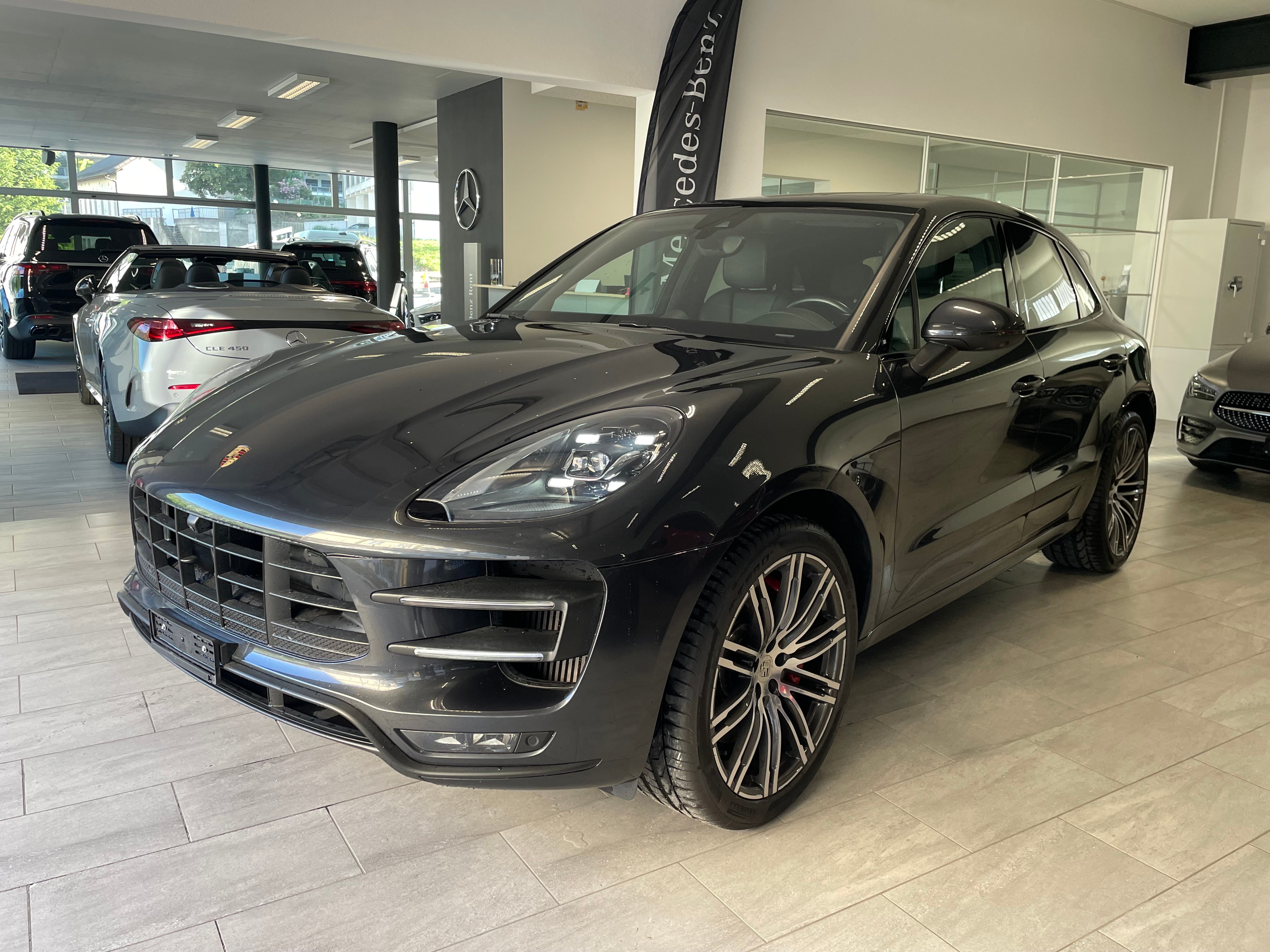 PORSCHE Macan Turbo Performance PDK