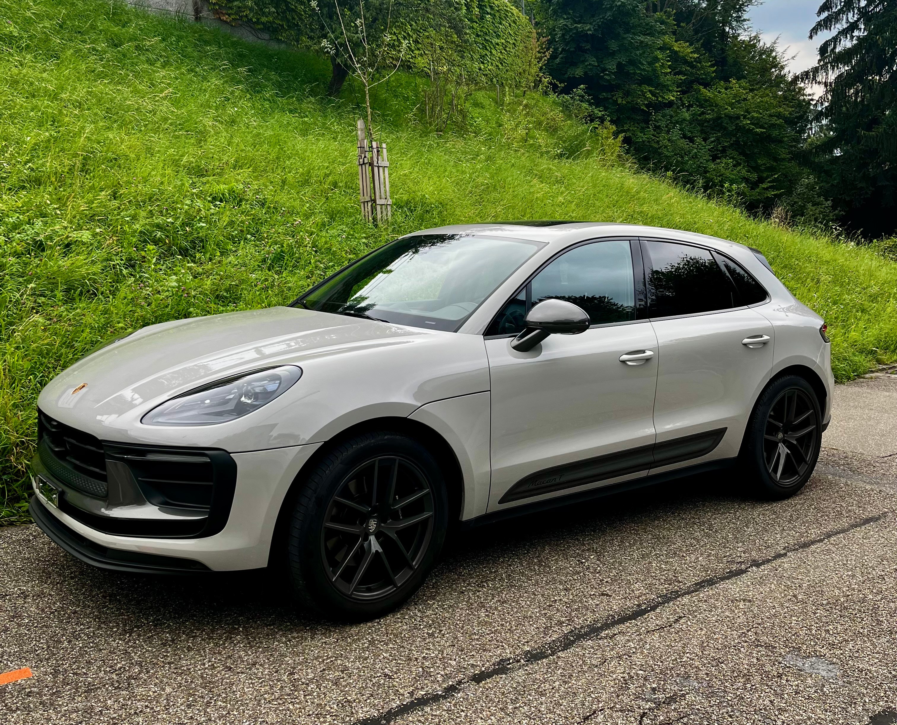 PORSCHE Macan T PDK kreide