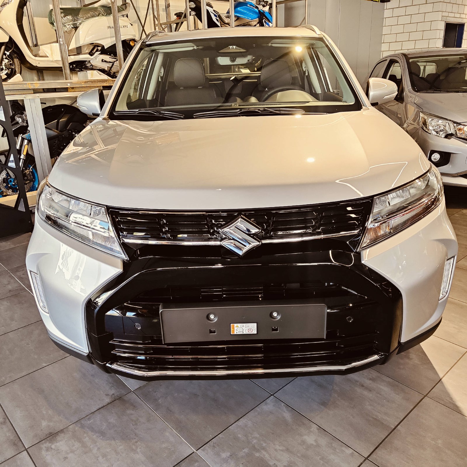 SUZUKI Vitara 1.5 Compact Top Piz Sulai Hybrid 4x4