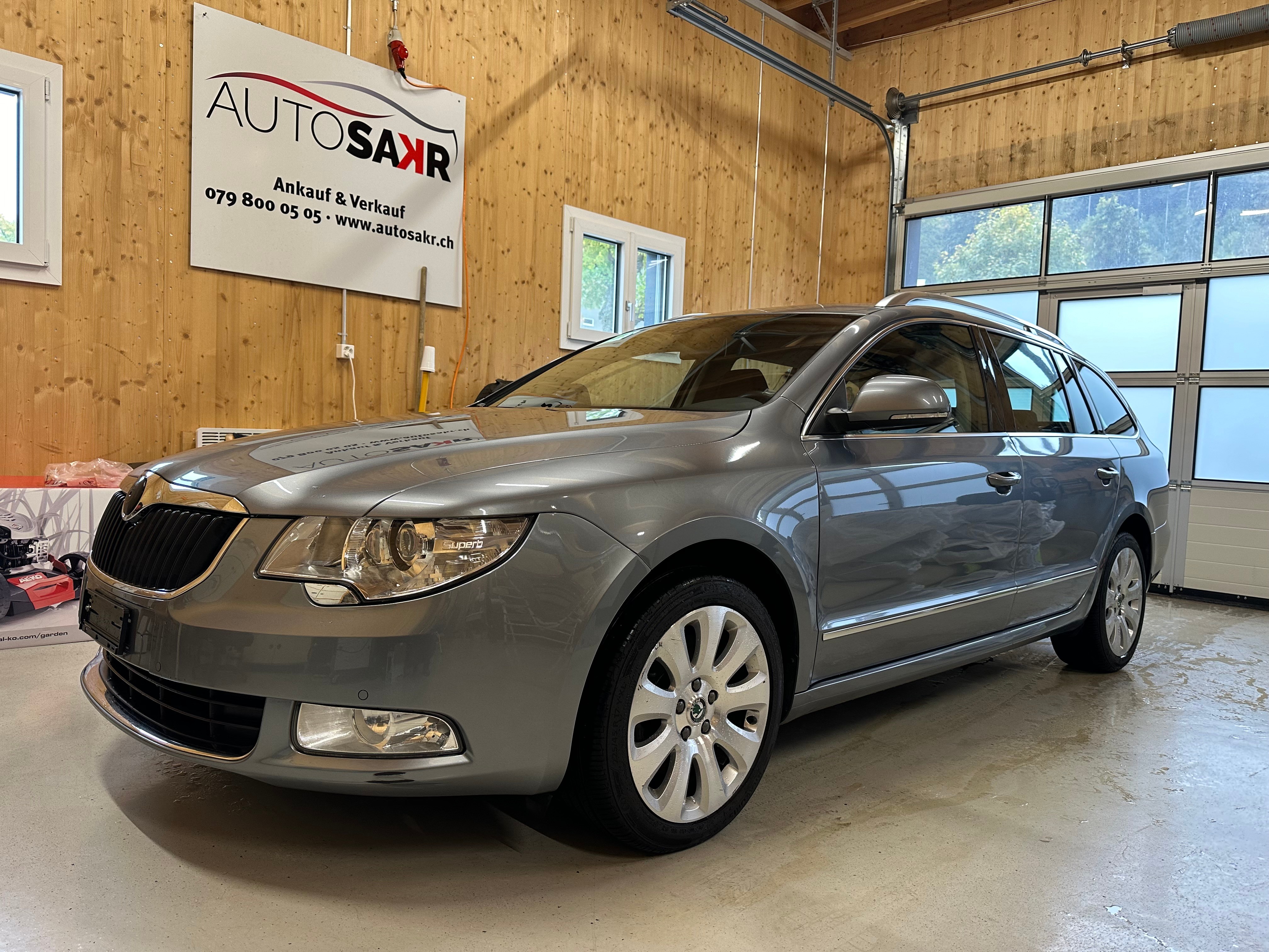 SKODA Superb Combi 1.8 TSI Elegance DSG