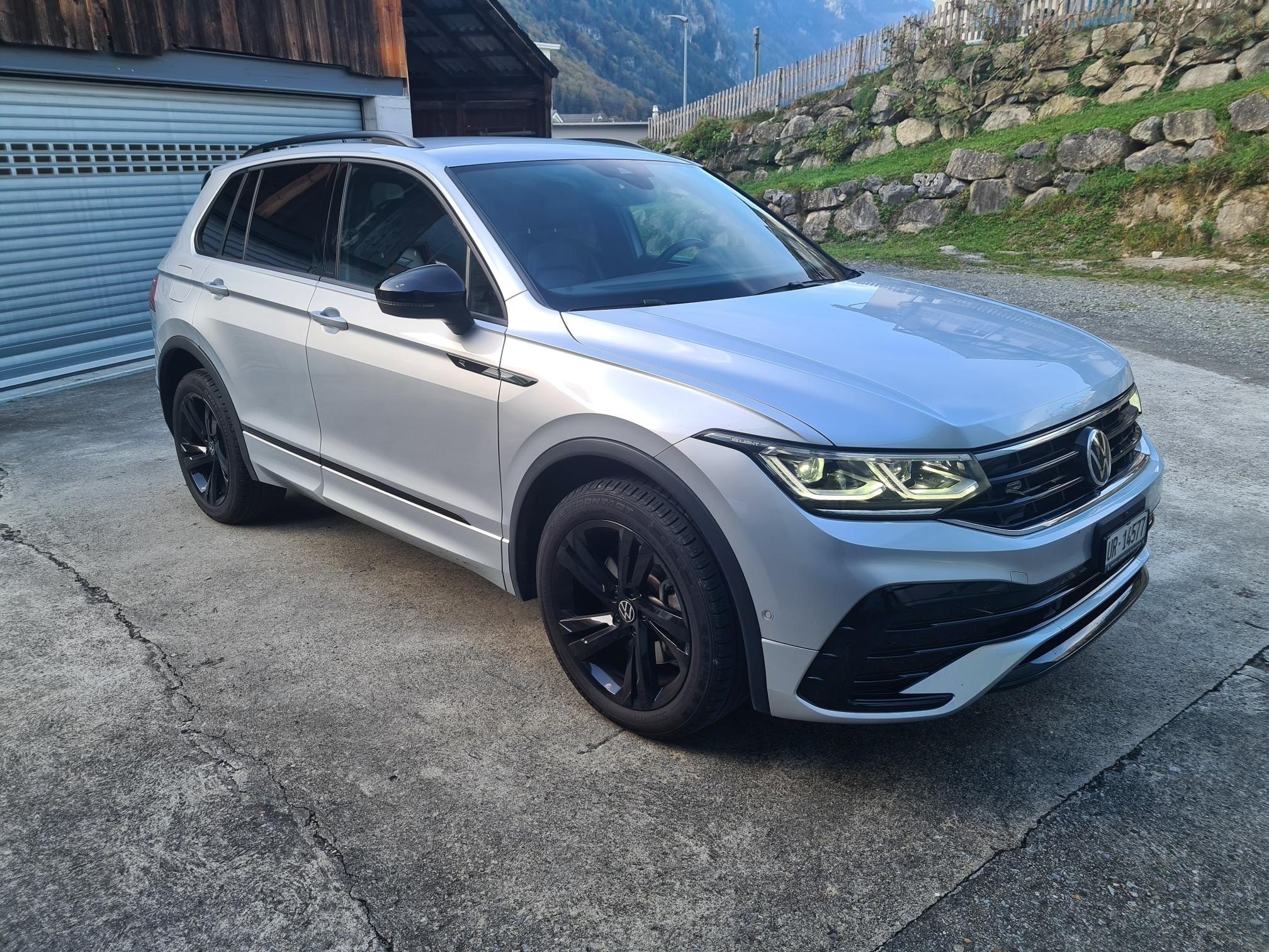 VW Tiguan 2.0TSI R-Line 4Motion DSG