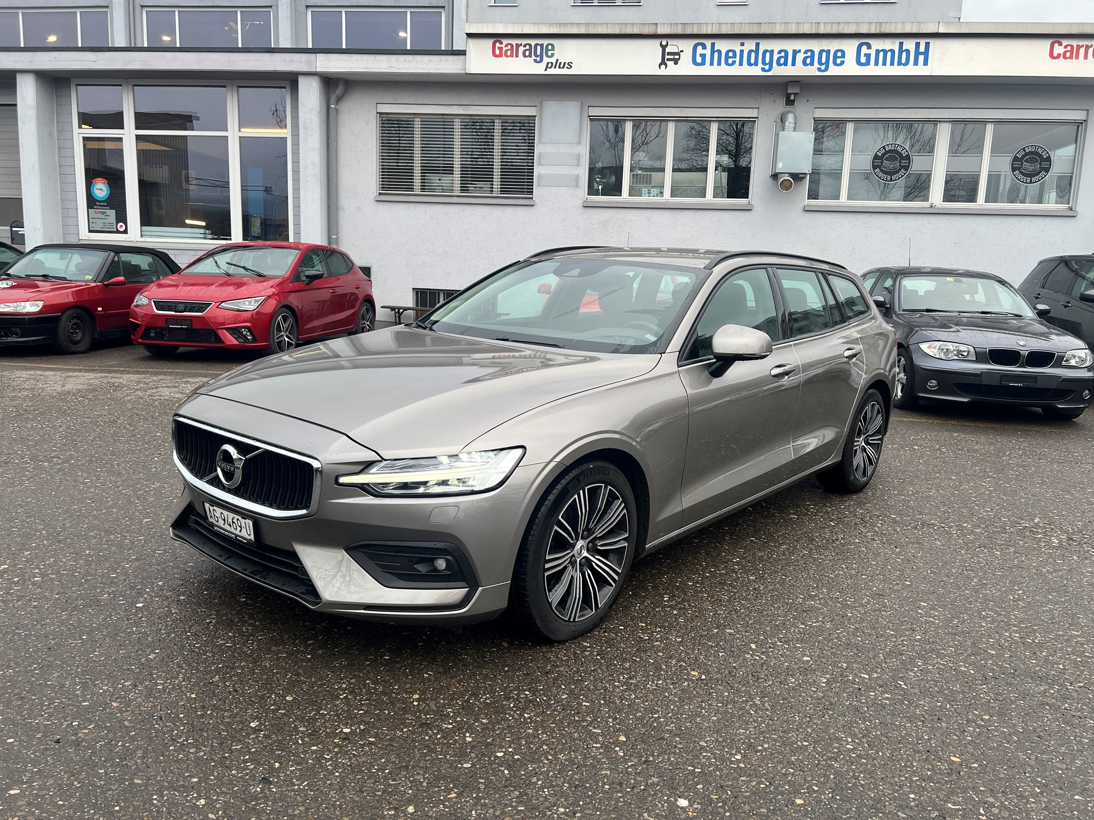 VOLVO V60 T6 AWD Momentum Geartronic