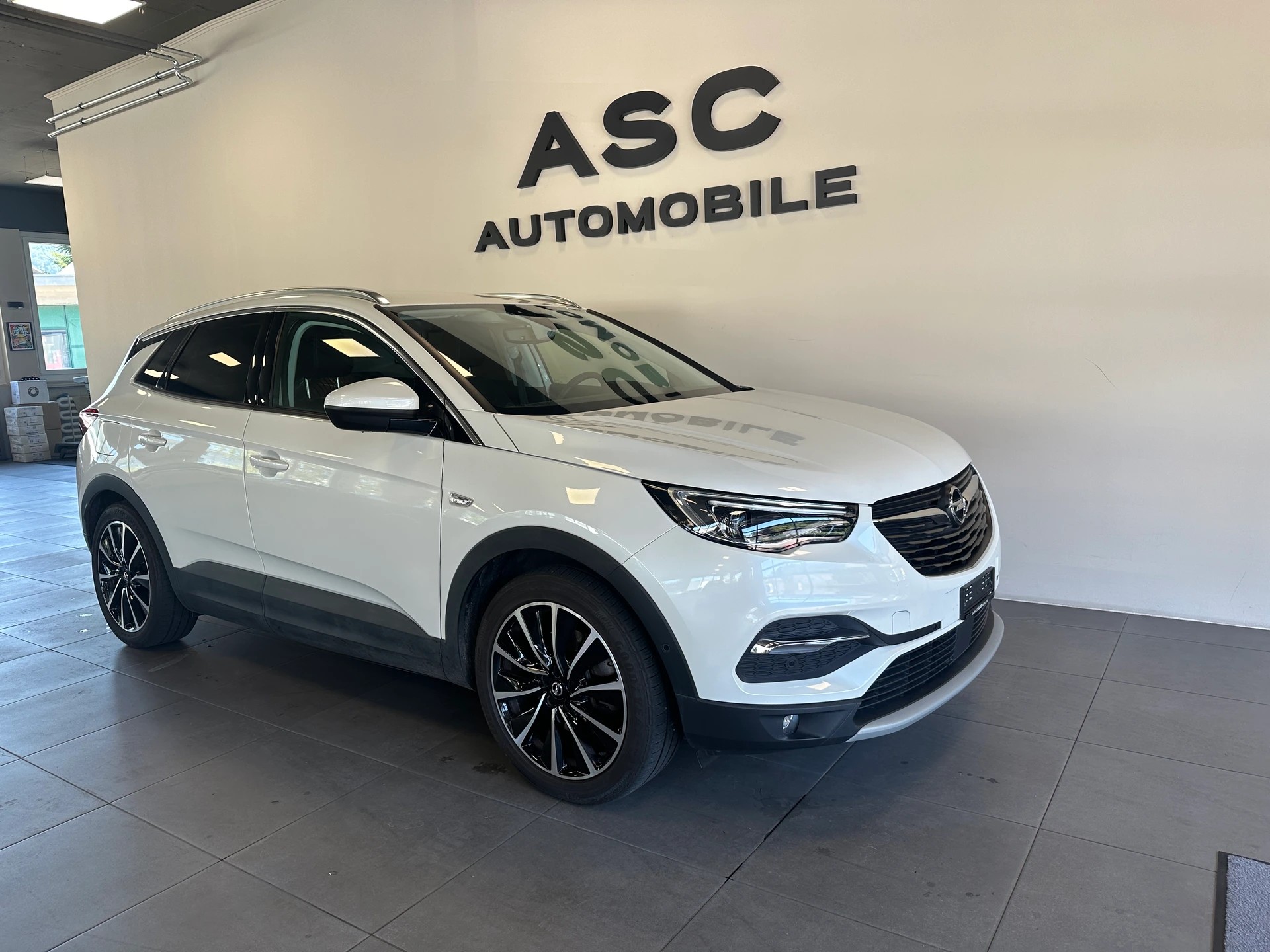 OPEL Grandland X 1.6 Hybrid4 Excellence Automatik