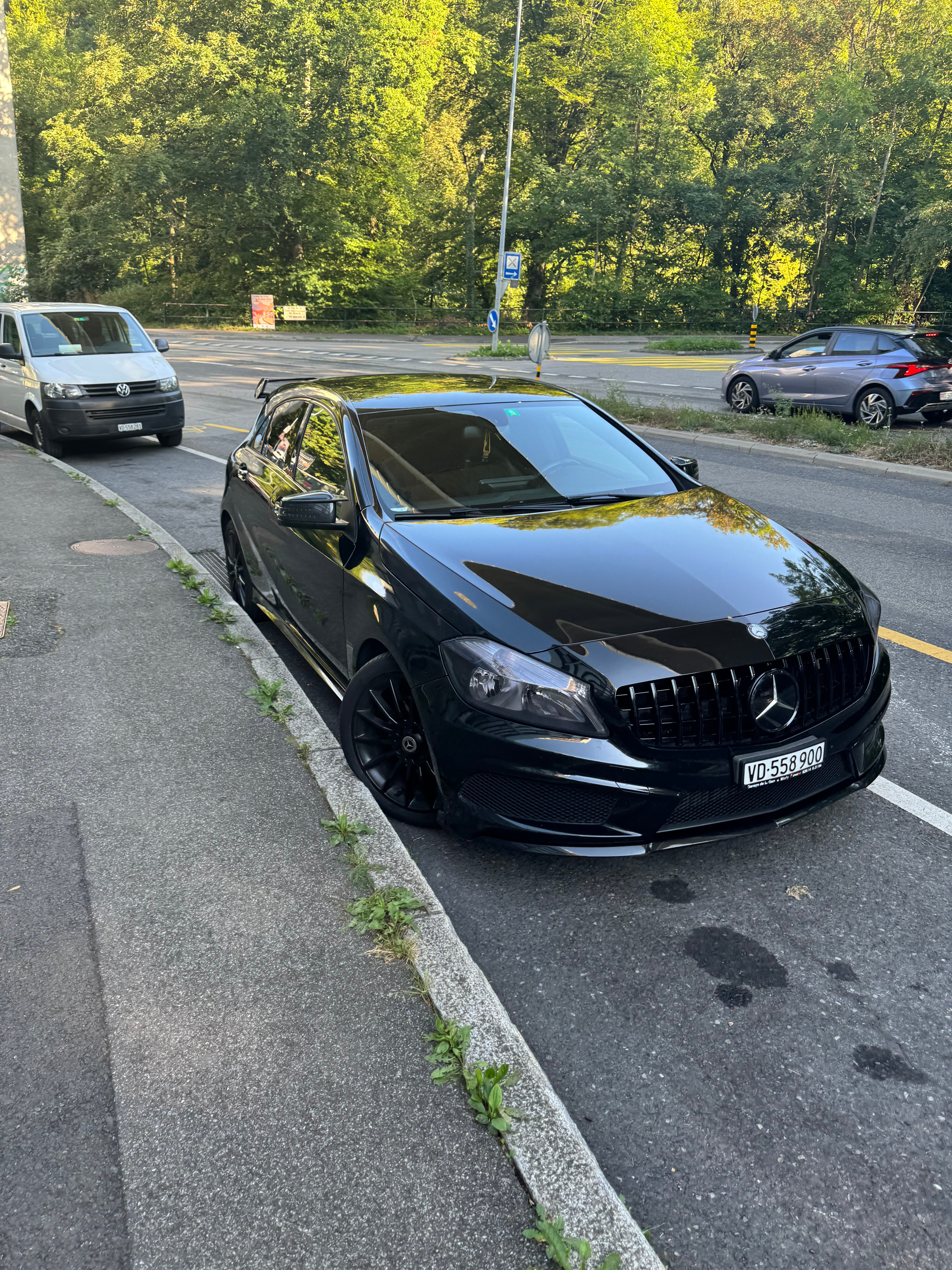 MERCEDES-BENZ A 200 AMG Line