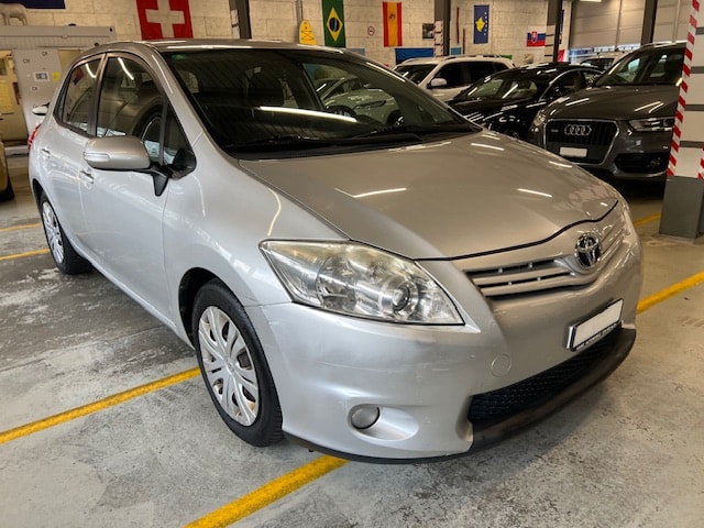 TOYOTA Auris 1.6 Linea Sol