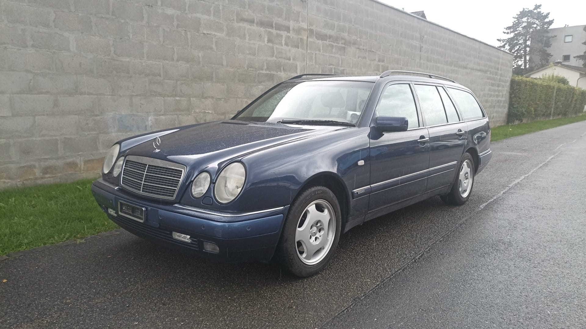 MERCEDES-BENZ E 320 Classic 4-Matic Automatic