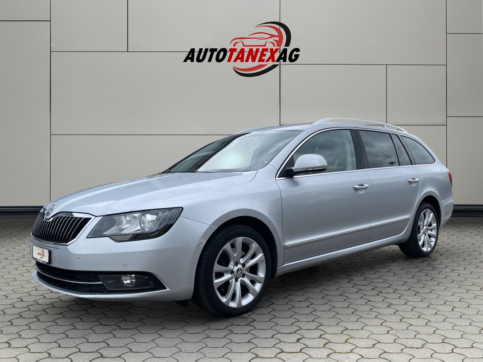 SKODA Superb Combi 2.0 TDi Elegance 4x4 DSG