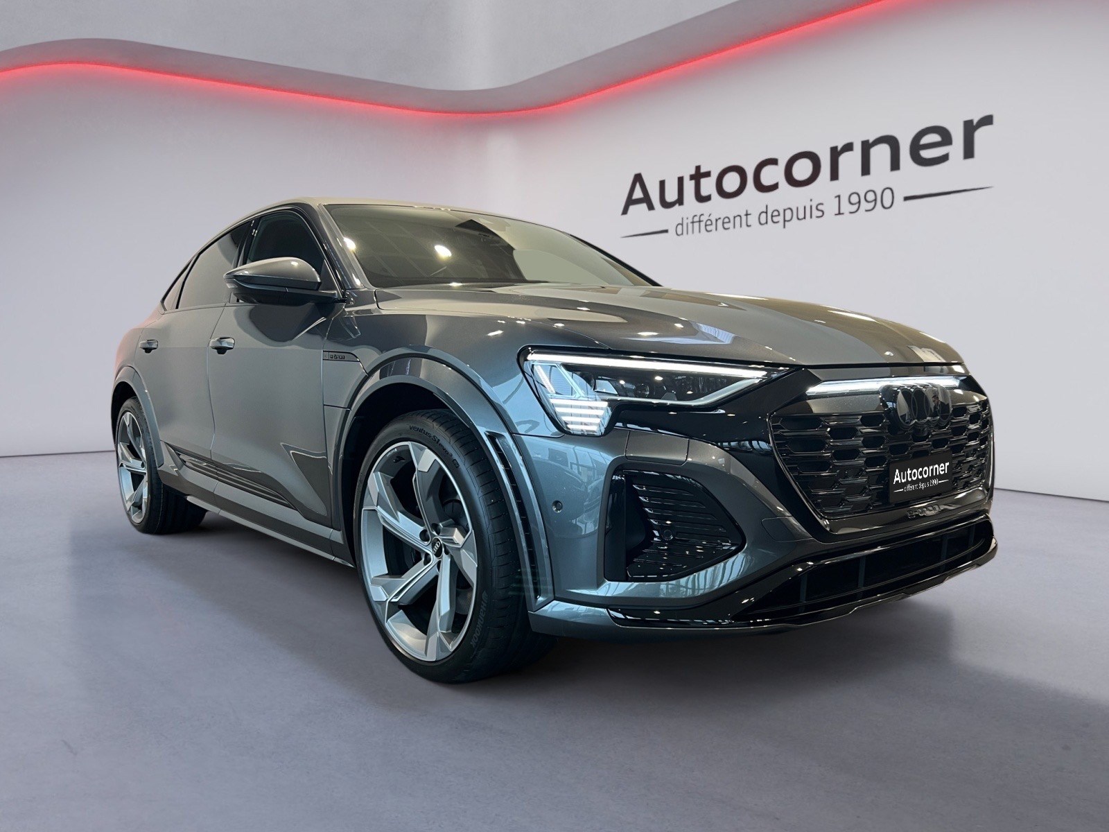 AUDI SQ8 e-tron quattro