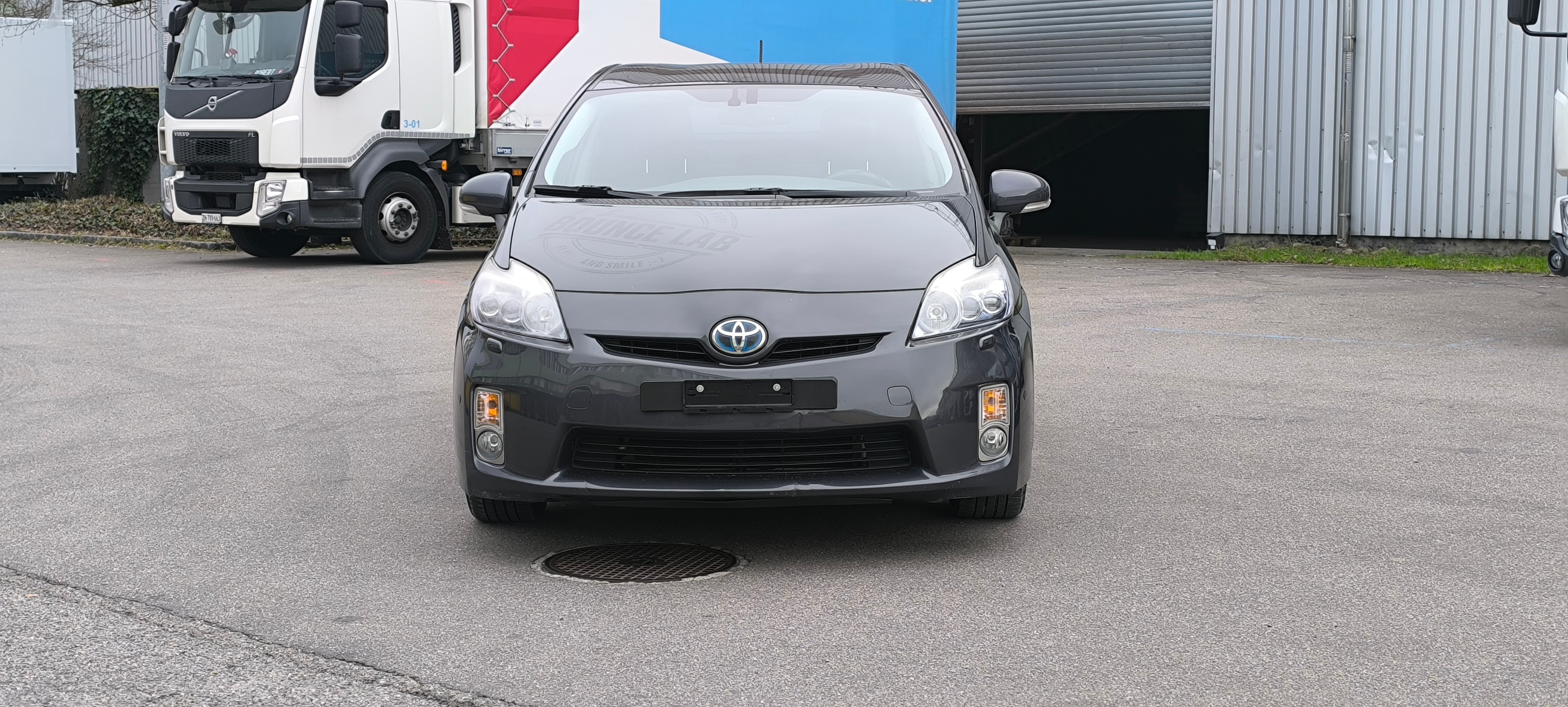 TOYOTA Prius 1.8 16V HSD Sol Premium