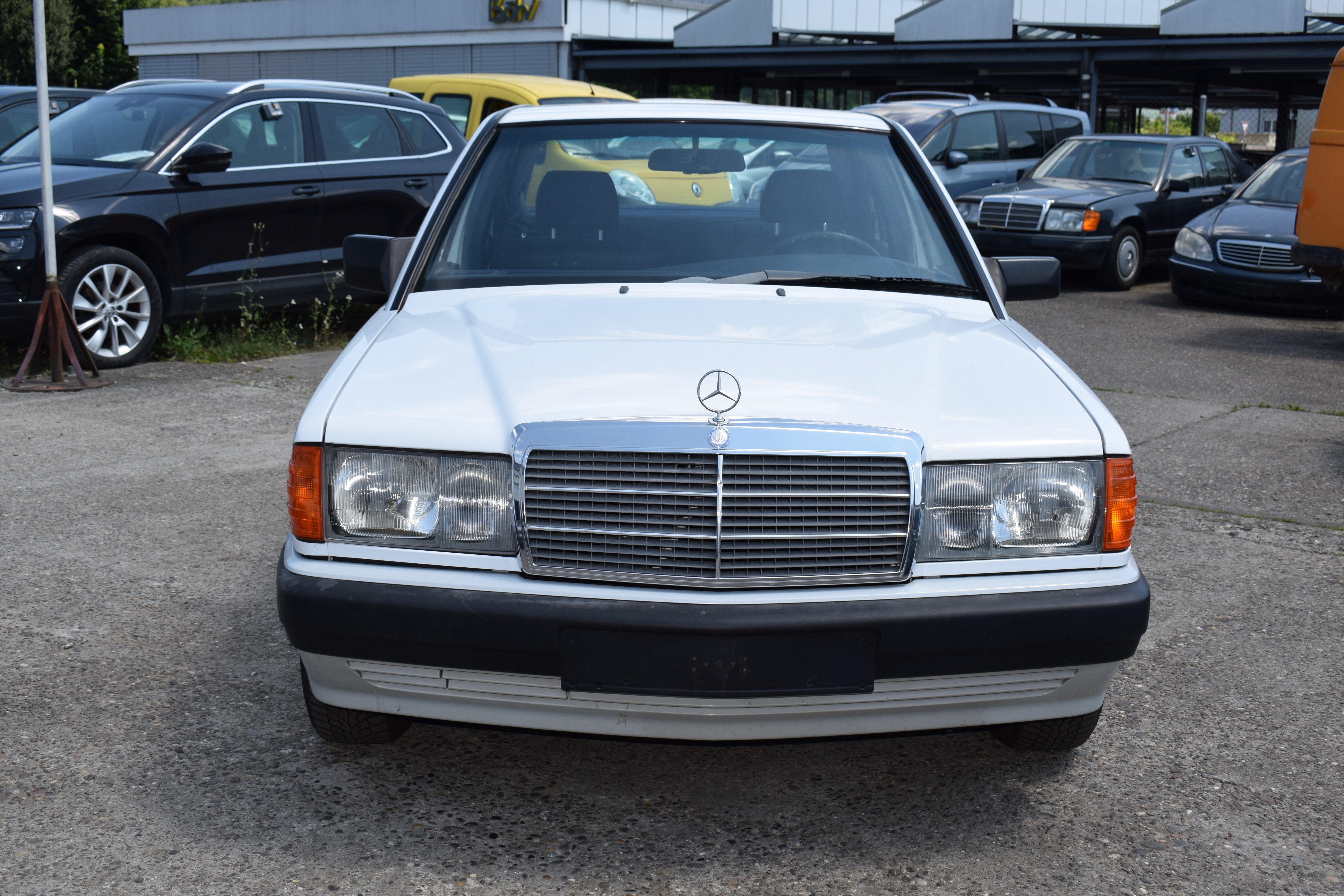 MERCEDES-BENZ 190 E 2.0