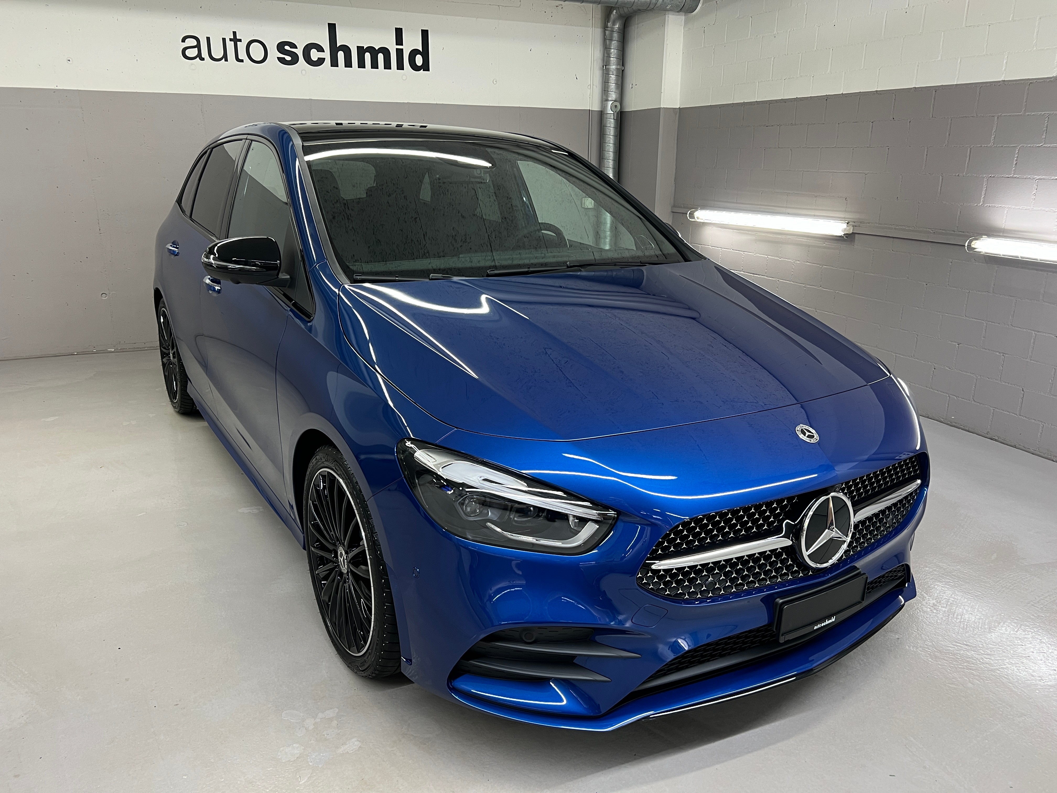 MERCEDES-BENZ B 220 4MATIC