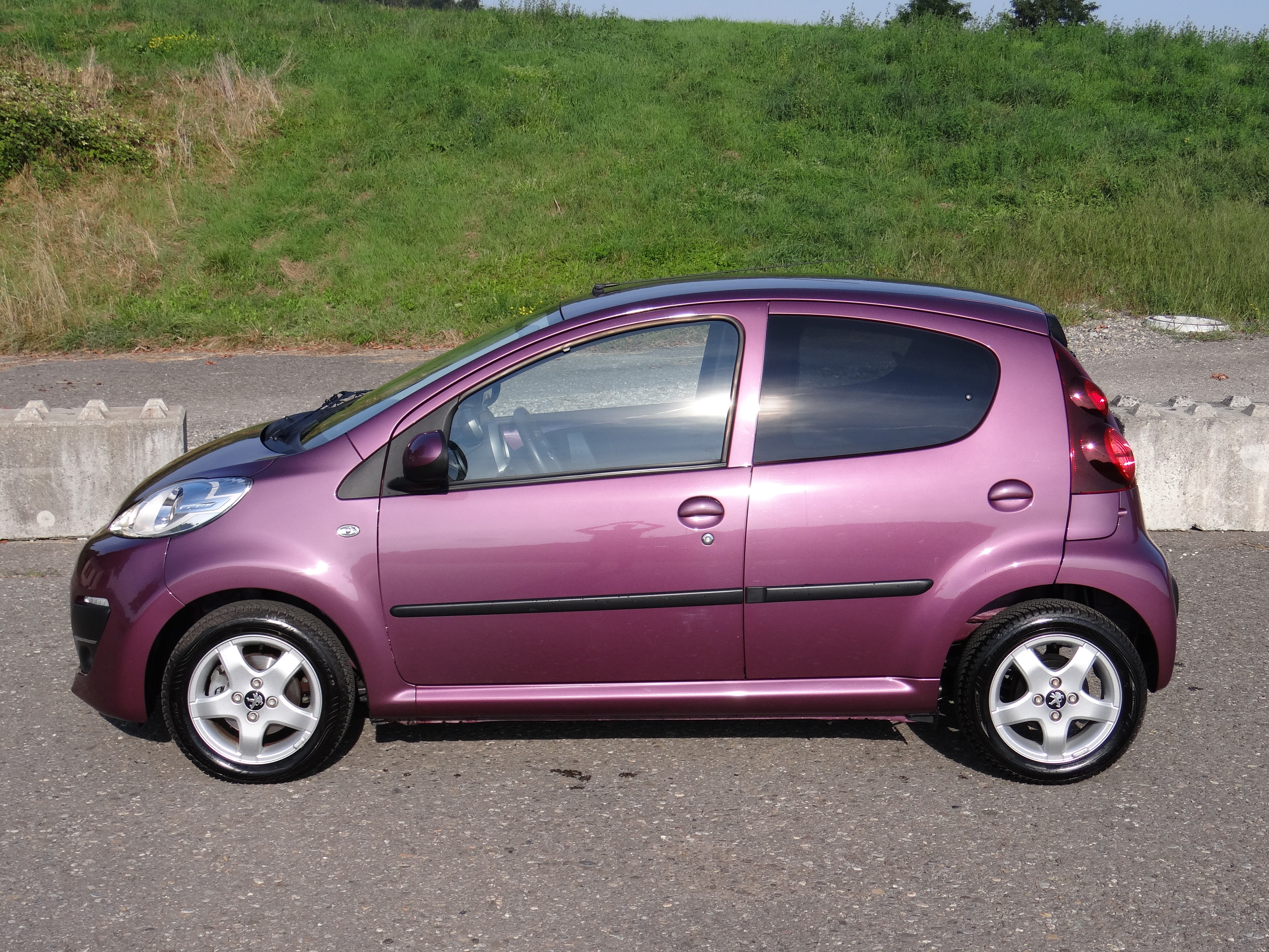 PEUGEOT 107 1.0 Active