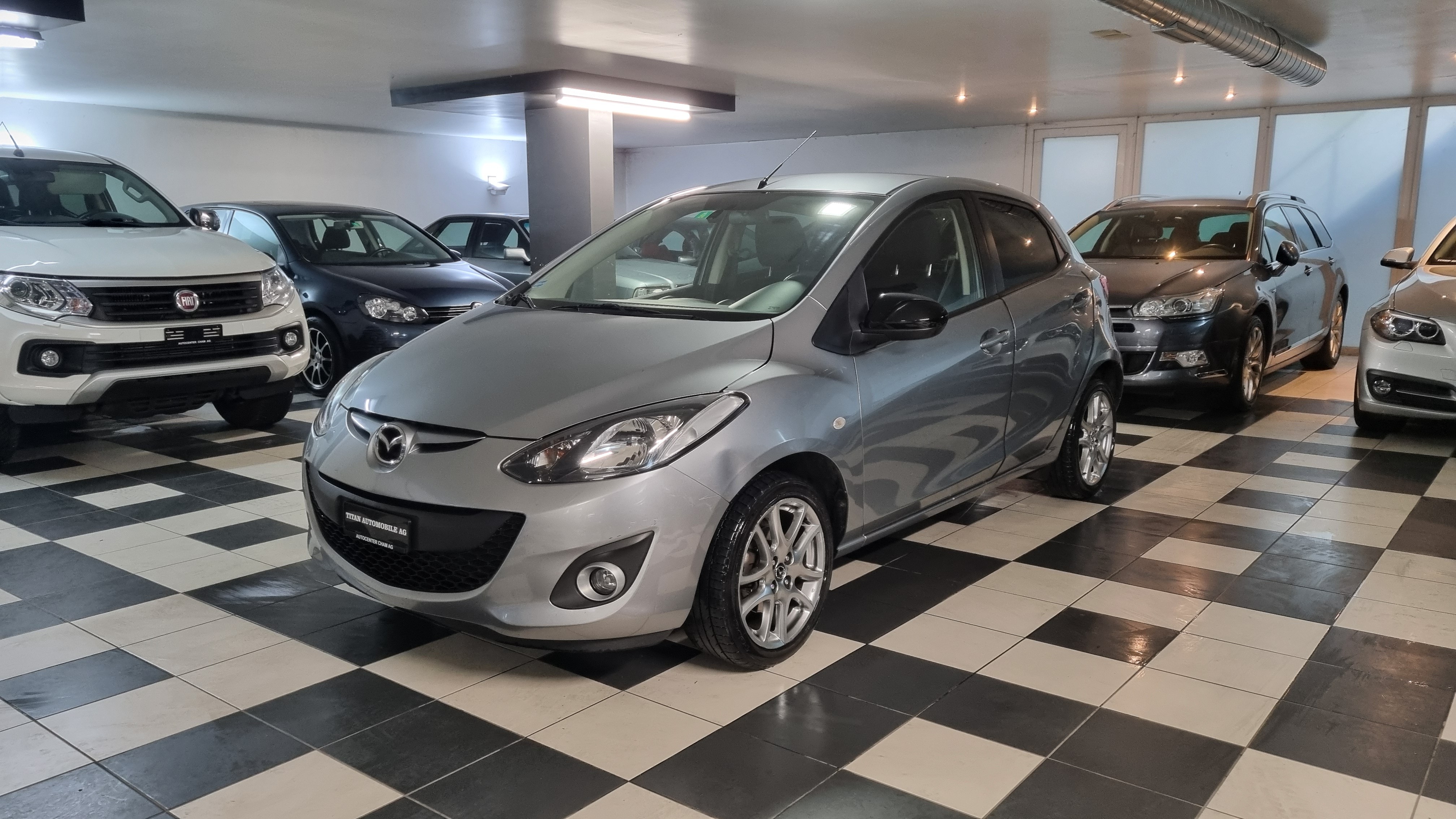 MAZDA 2 1.3i 16V Exclusive