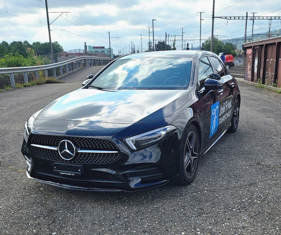 MERCEDES-BENZ A 200 AMG Line 7G-DCT