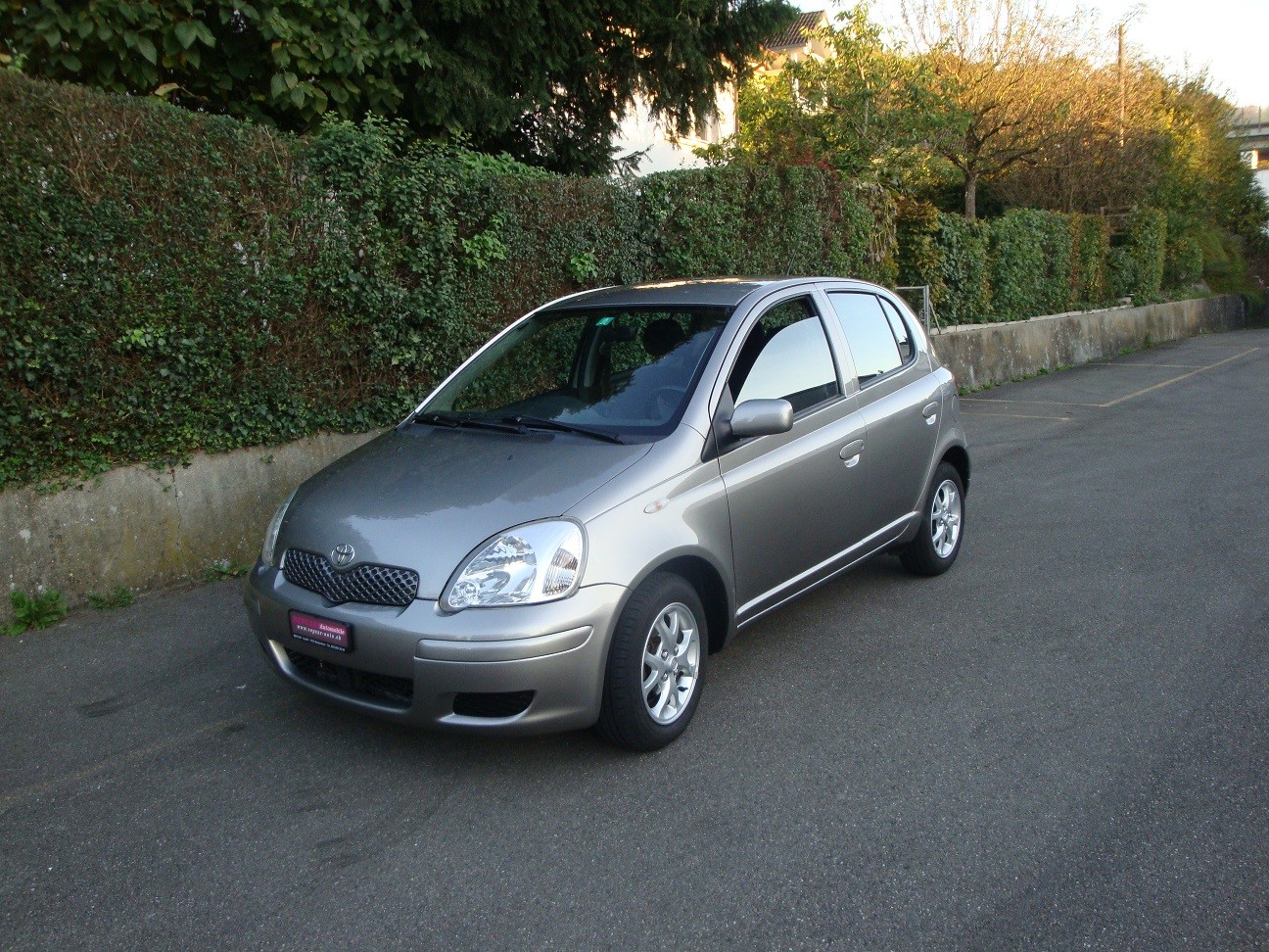 TOYOTA Yaris 1.3 Linea Sol