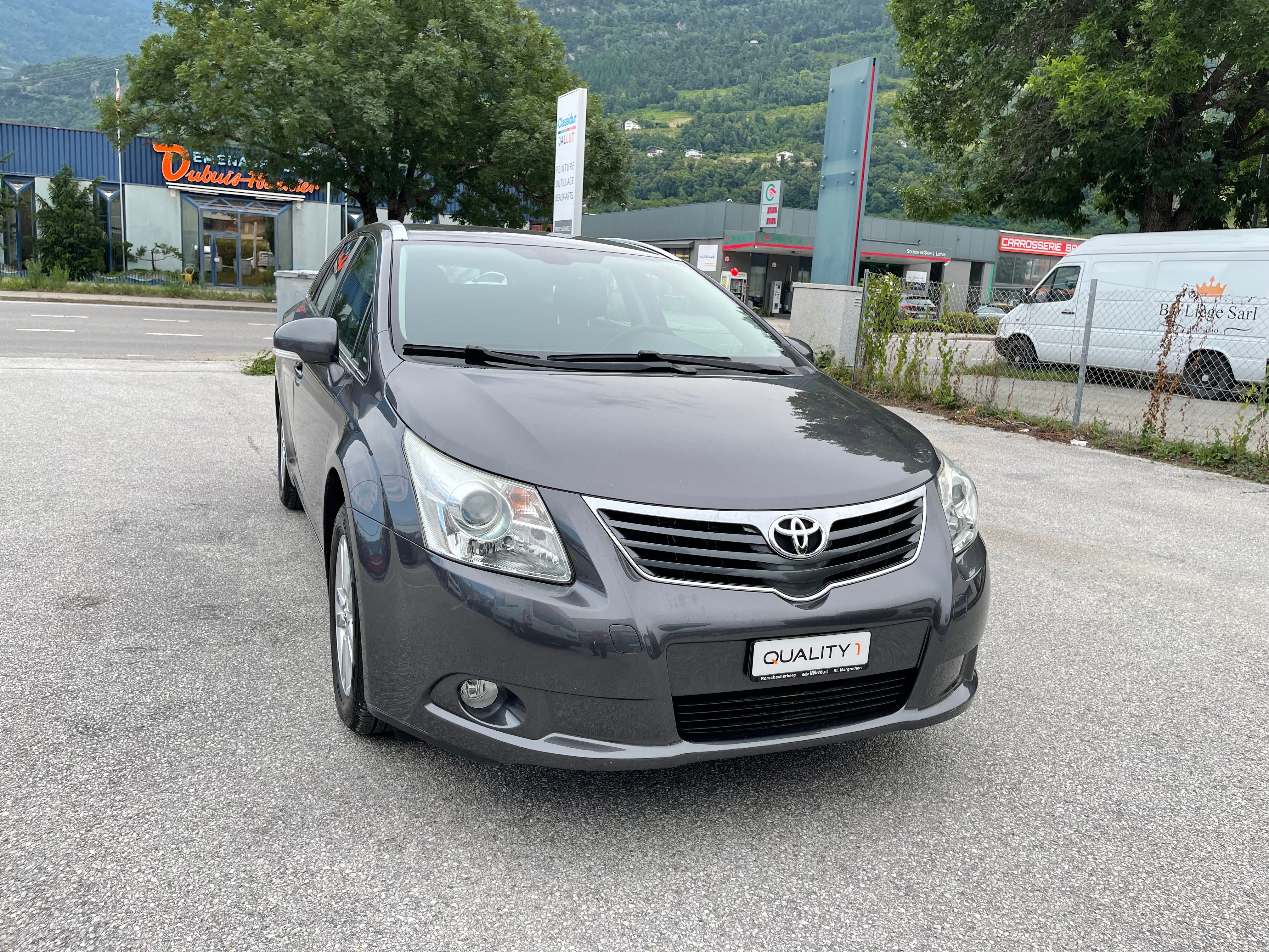 TOYOTA Avensis Sportswagon 2.0 Linea Luna