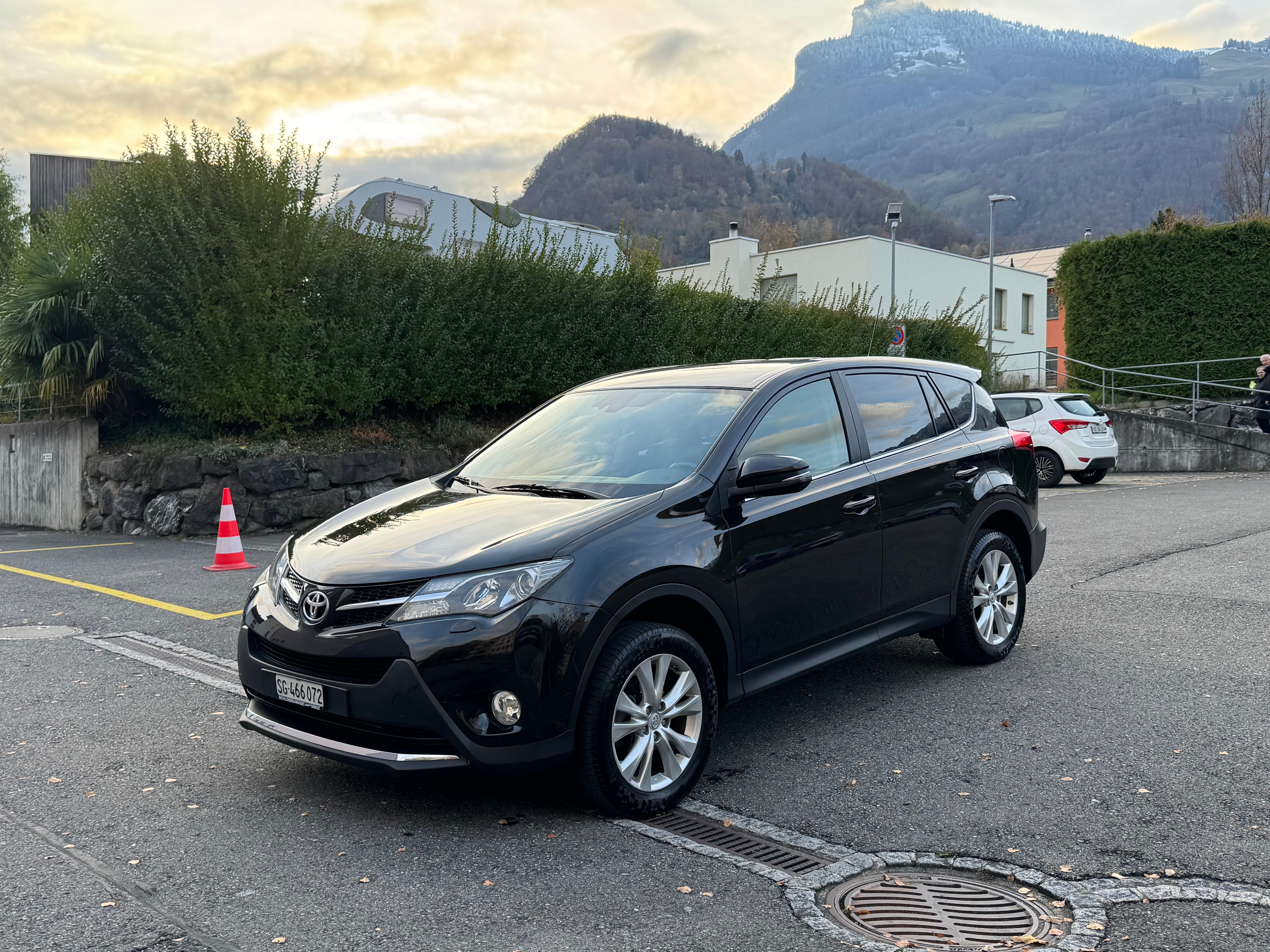 TOYOTA RAV-4 2.0 Sol Premium