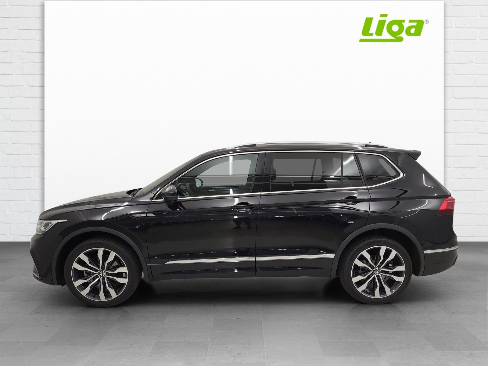 VW Tiguan Allspace 2.0 TSI R-Line DSG