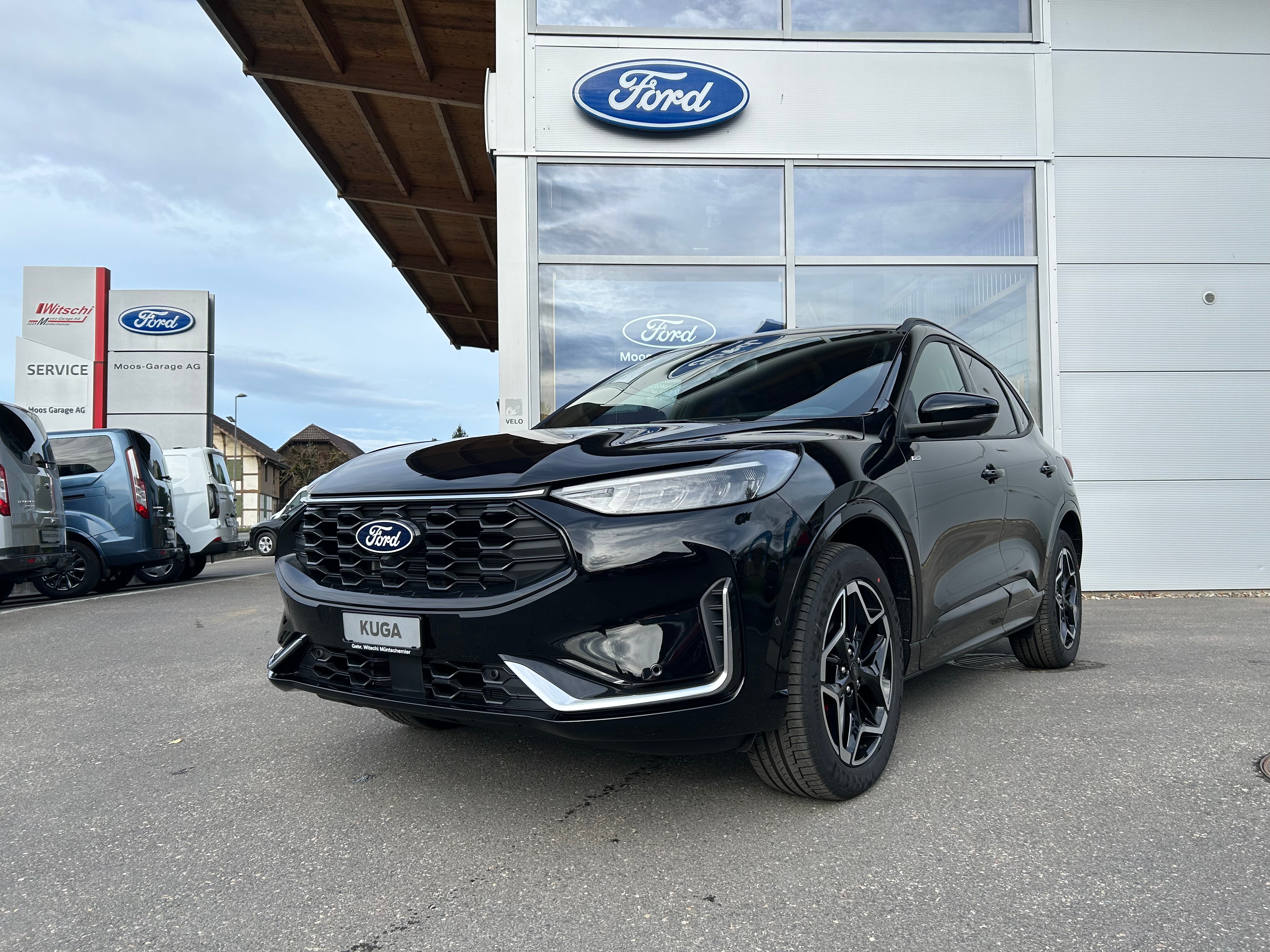 FORD Kuga 2.5 FHEV ST-Line X 4WD