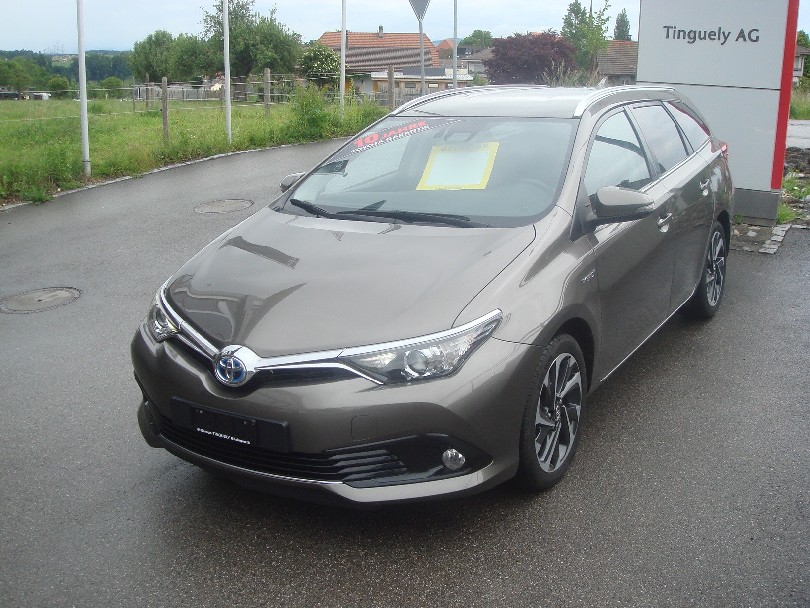 TOYOTA Auris Touring Sports 1.8 HSD Trend e-CVT