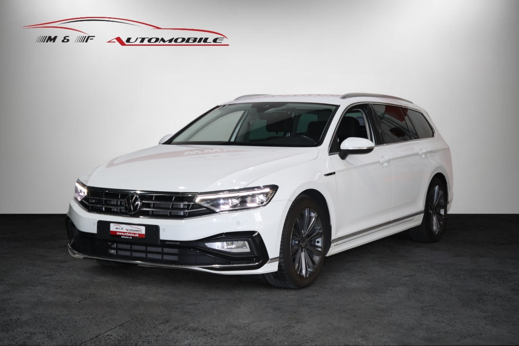 VW Passat Variant 2.0 TDI 200ps RLine CH FAHRZEUG AUS 1. HAND