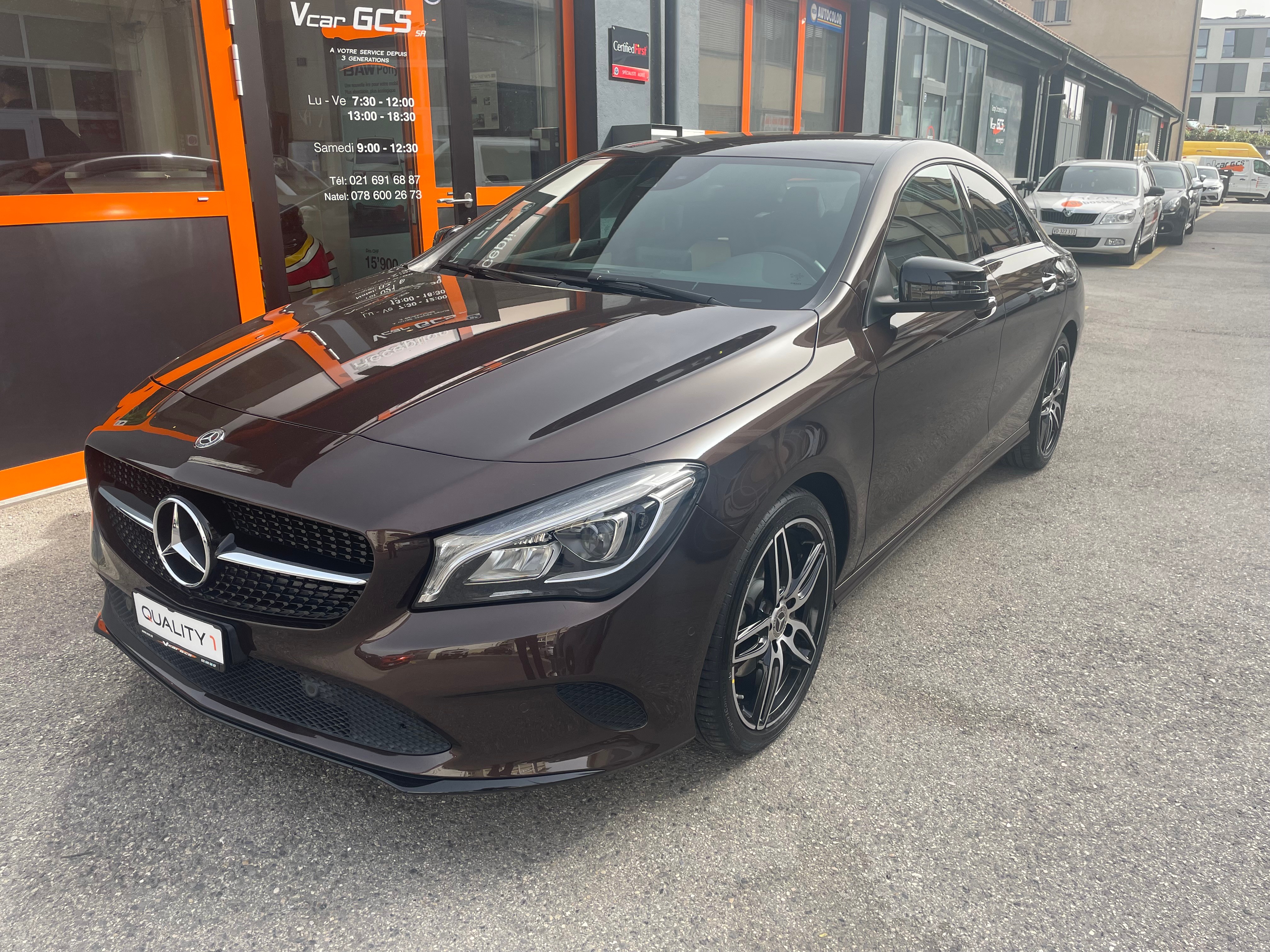 MERCEDES-BENZ CLA 200 Night Star