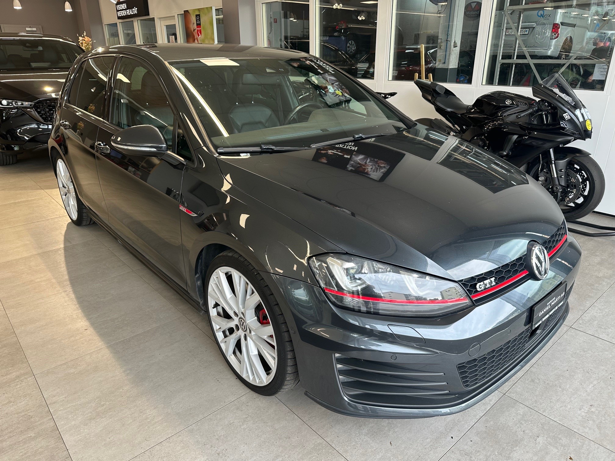 VW Golf 2.0 TSI GTI Performance