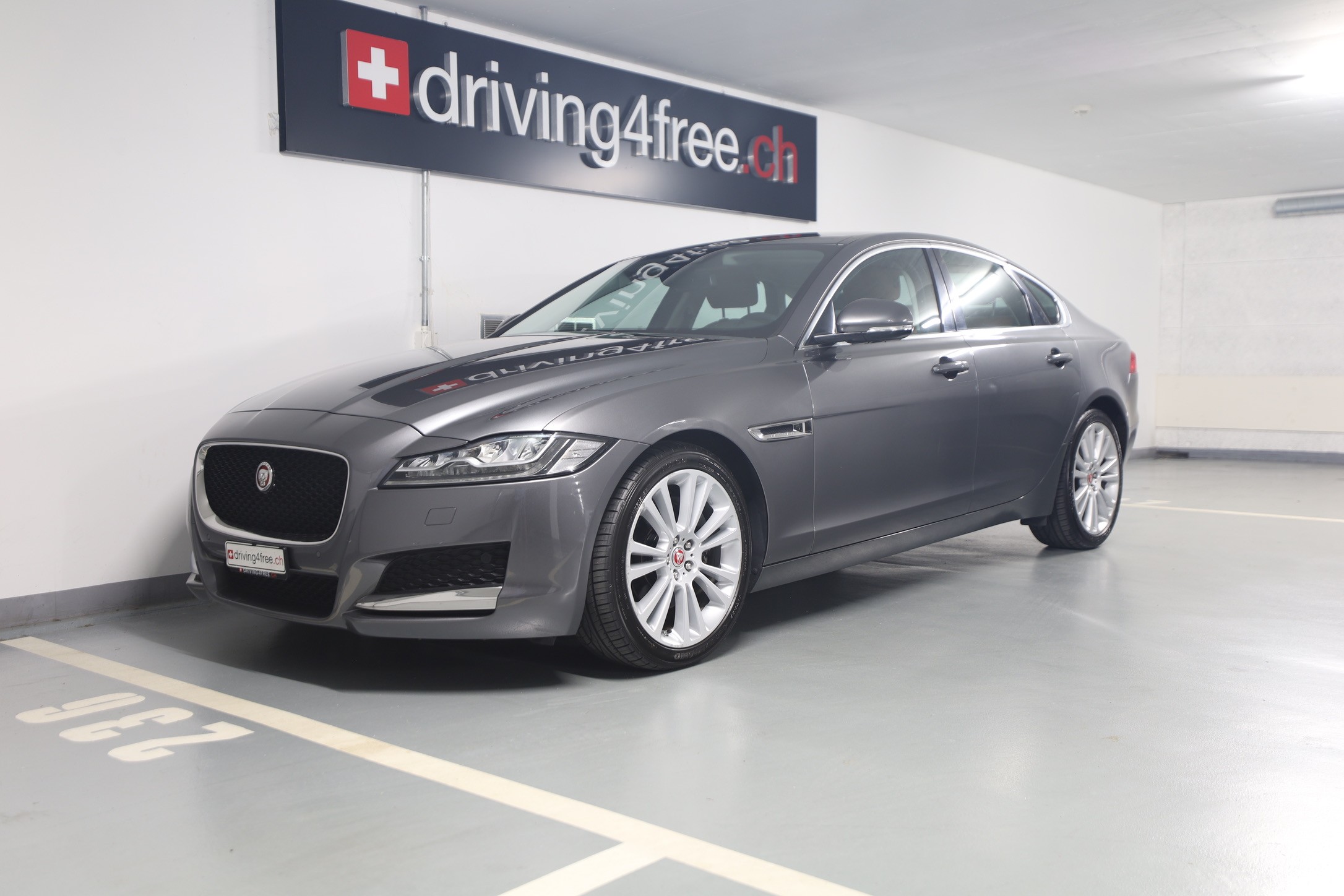 JAGUAR XF 20d Portfolio Automatic