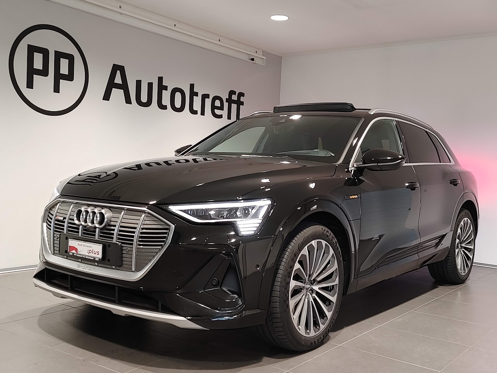 AUDI e-tron 55 S Line quattro