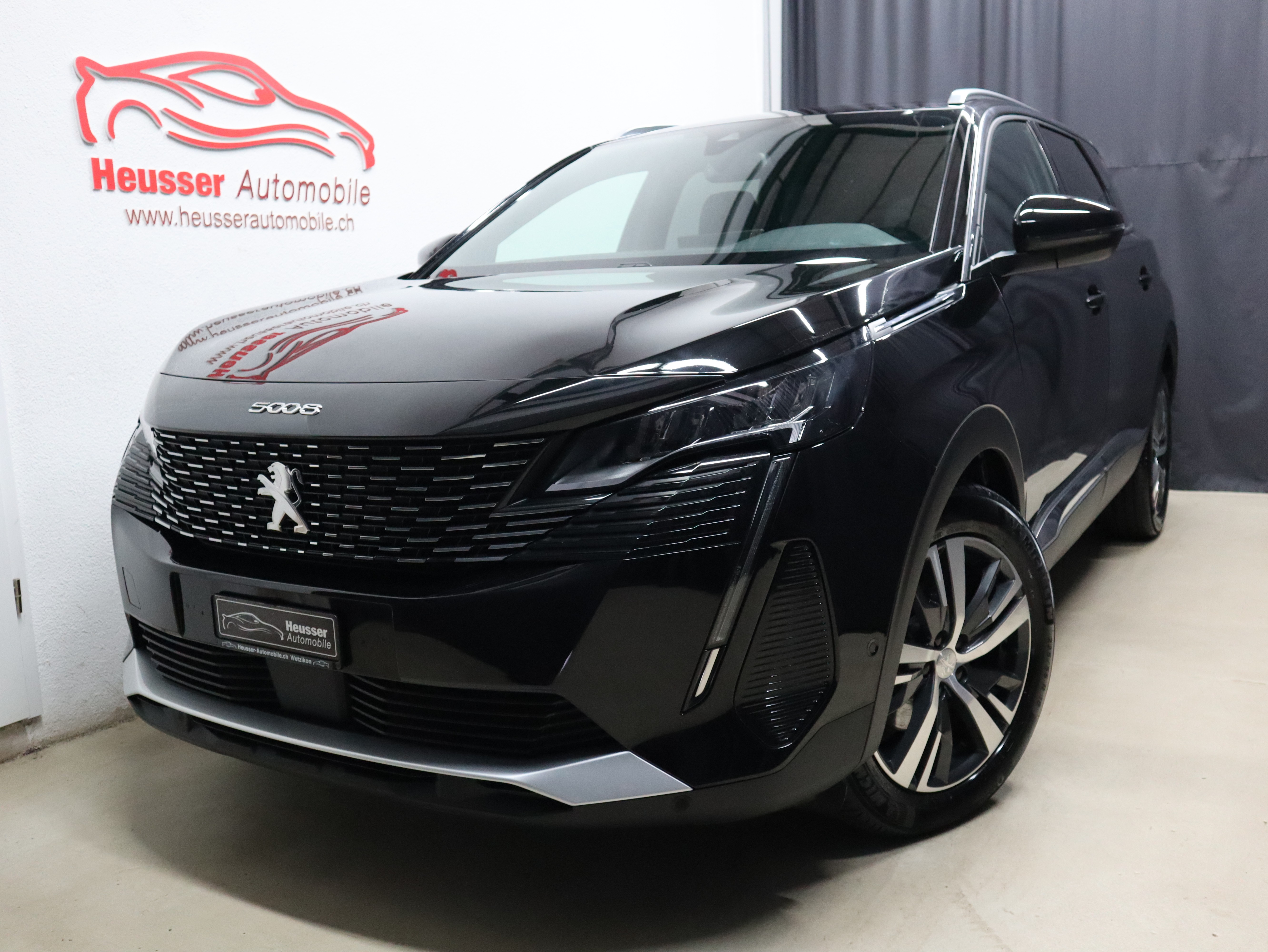 PEUGEOT 5008 1.5 BlueHDi Allure Pack EAT8 - 7 Sitze - Navi - Digital Cockpit - Kamera - 130 PS