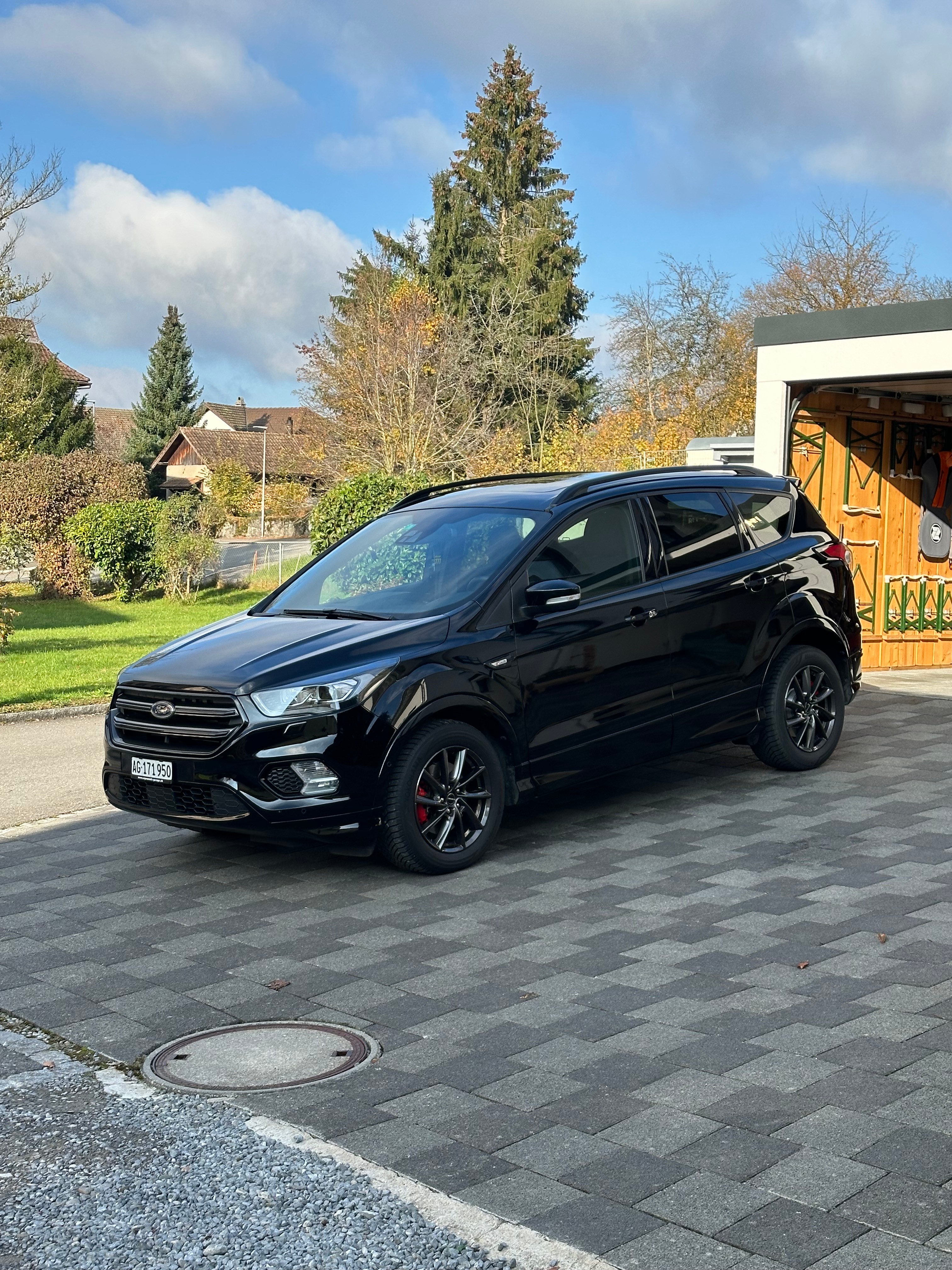 FORD Kuga 2.0 TDCi ST Line High 4WD PowerShift