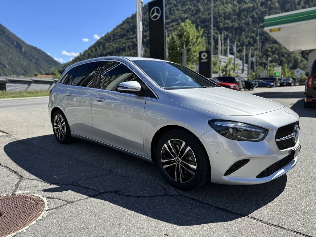 MERCEDES-BENZ B 220 d Progressive