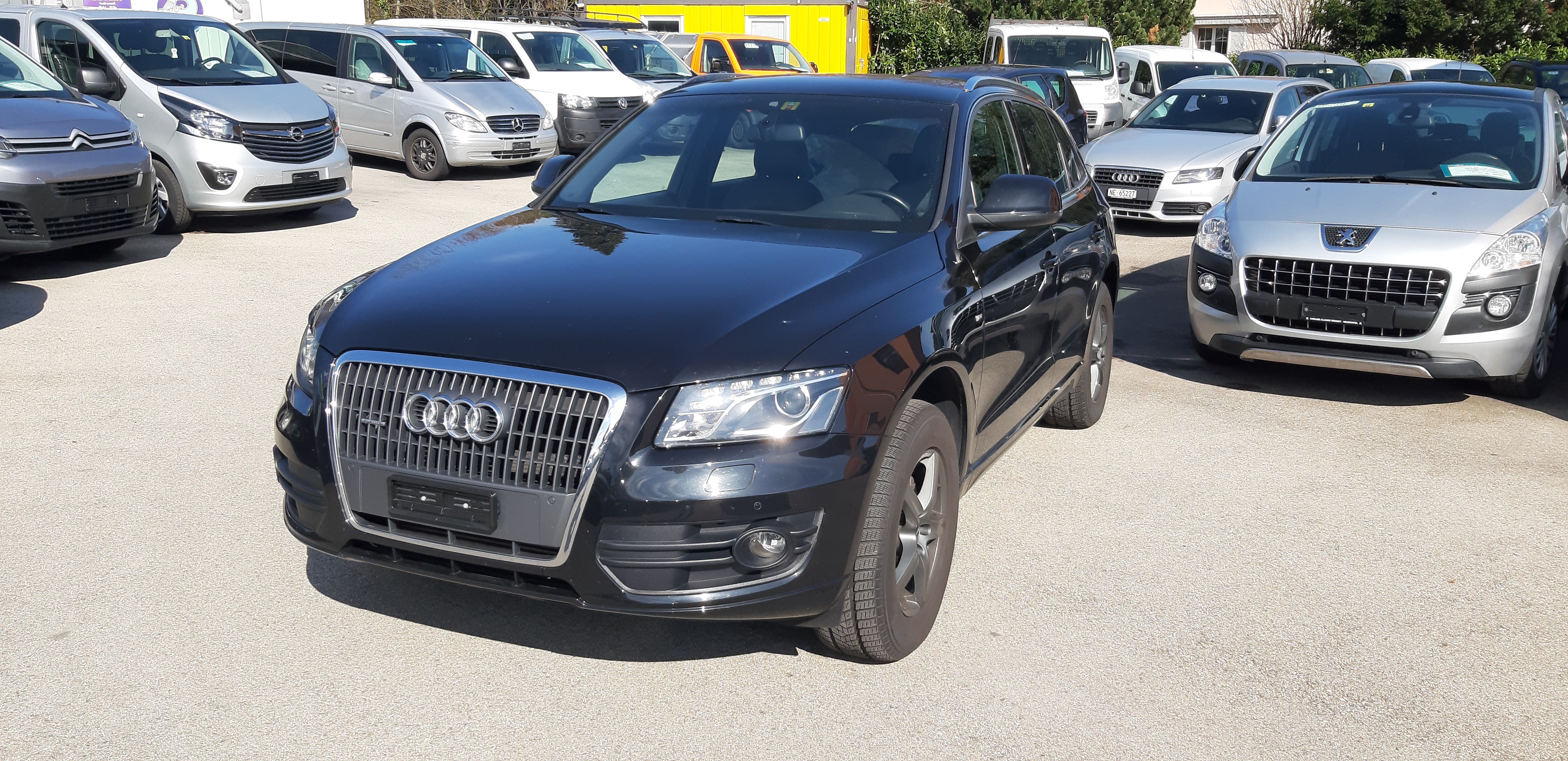 AUDI Q5 2.0 TDI quattro S-tronic s-line