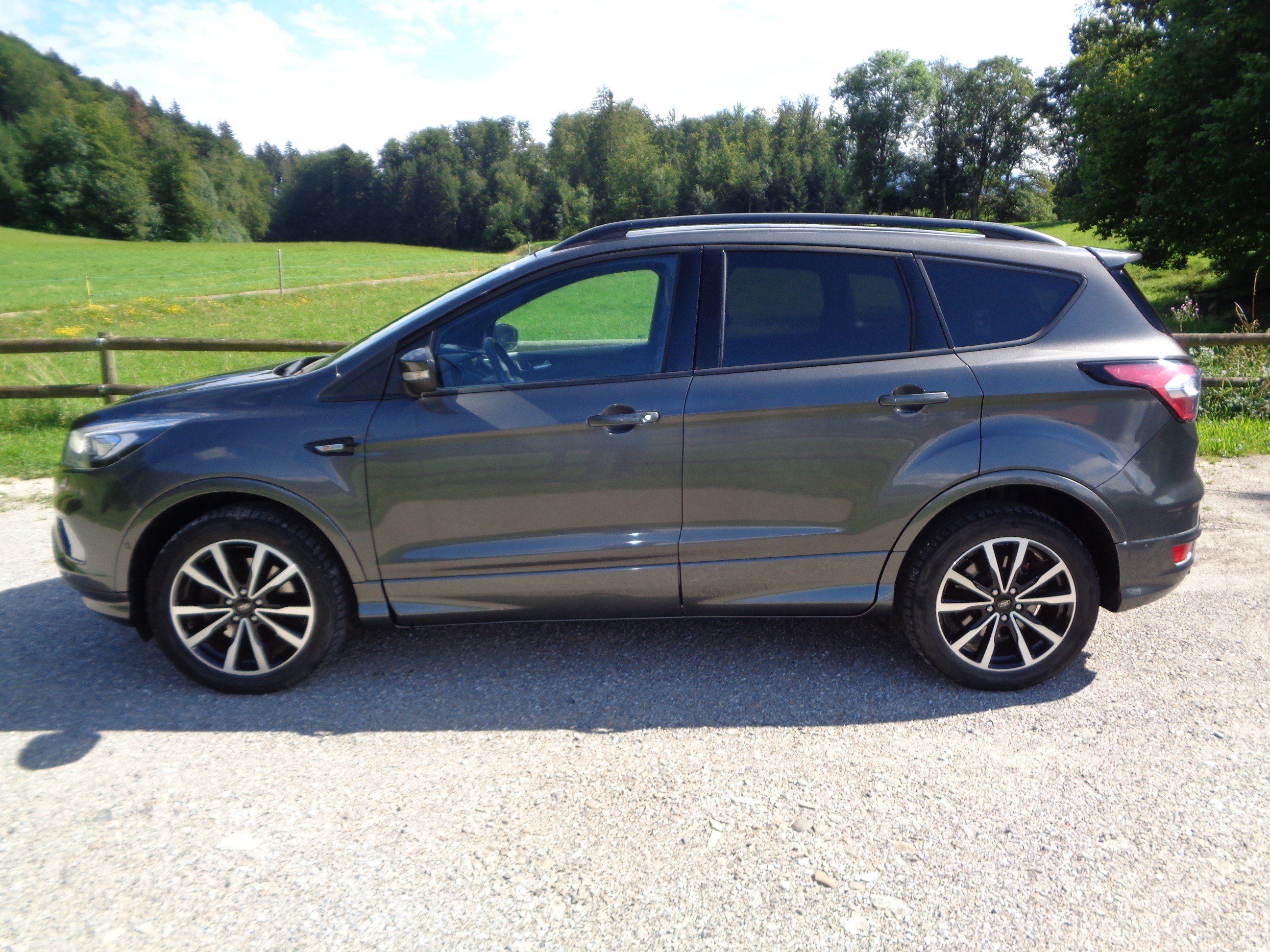 FORD Kuga 2.0 TDCi ST Line High 4WD PowerShift