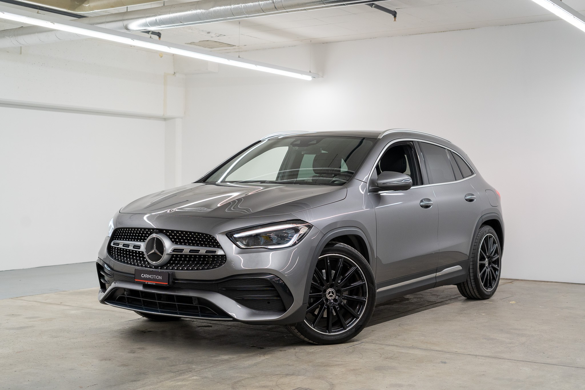 MERCEDES-BENZ GLA 220 d AMG Line 4matic