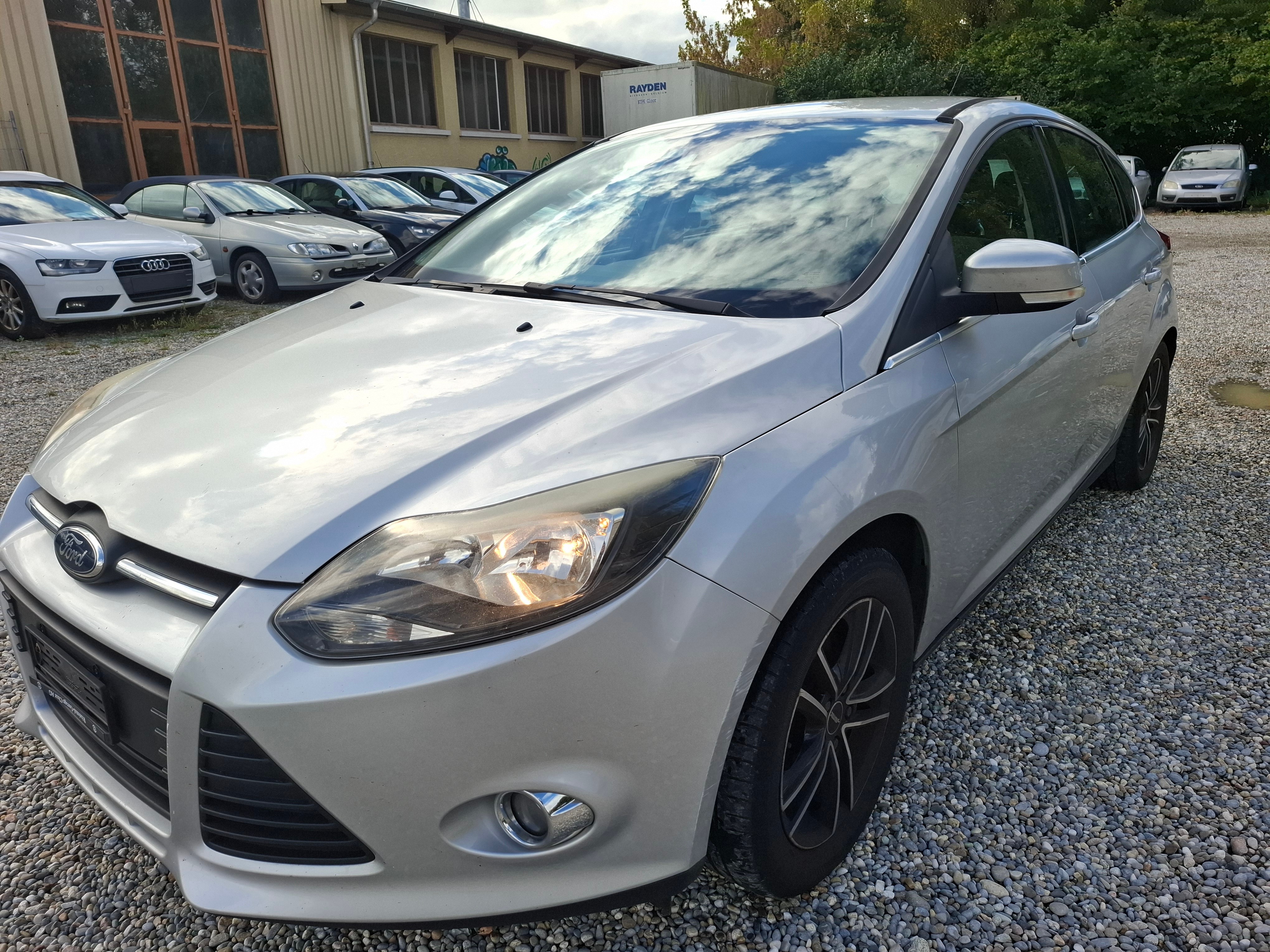 FORD Focus 1.6 SCTi Trend