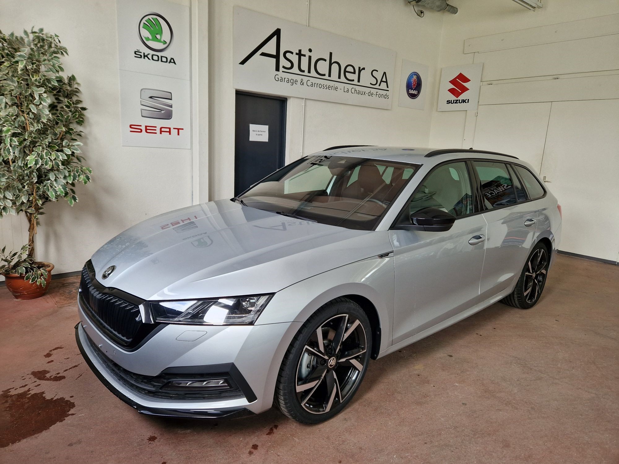 SKODA Octavia Combi 2.0 TSI SportLine DSG 4x4