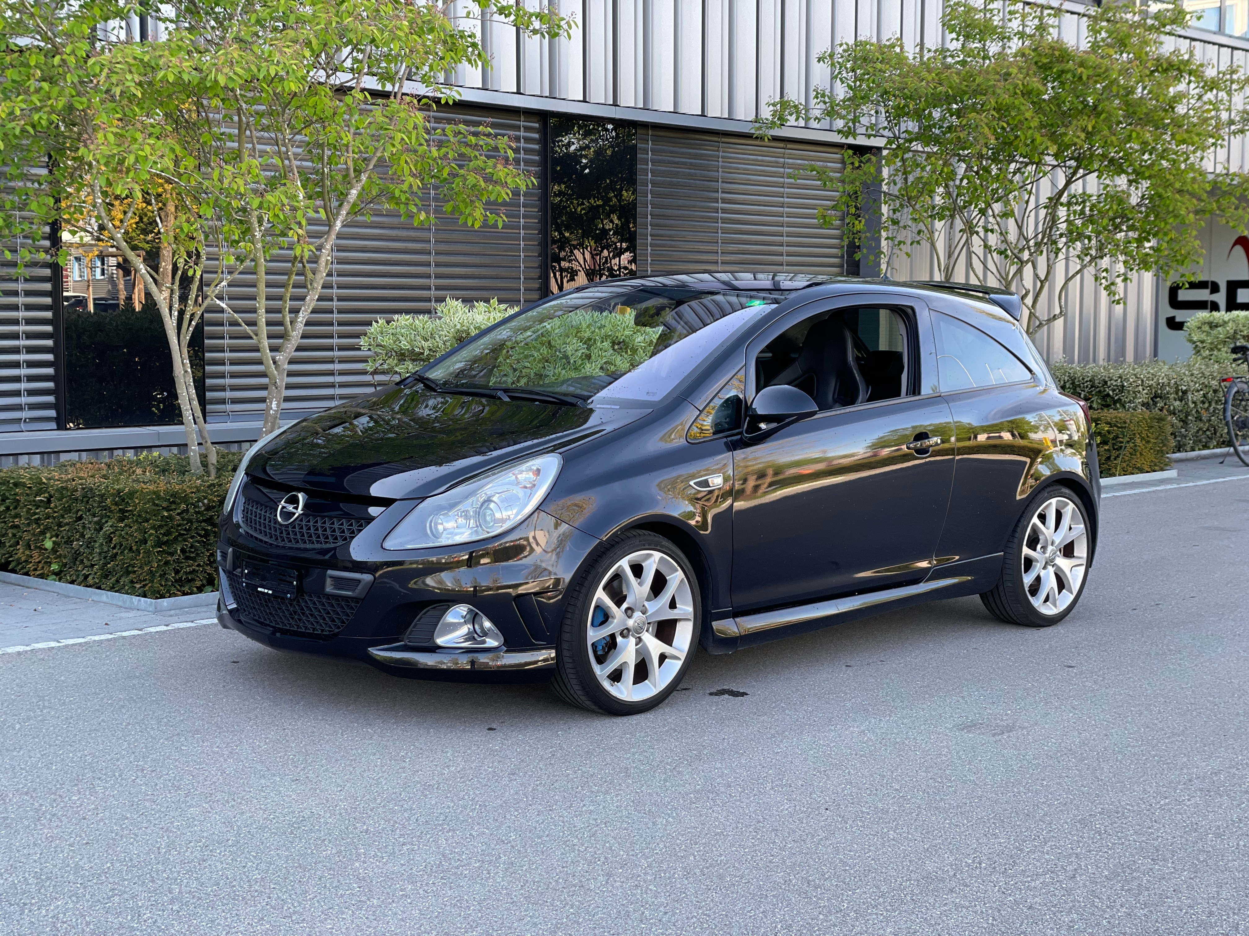 OPEL Corsa 1.6 Turbo OPC