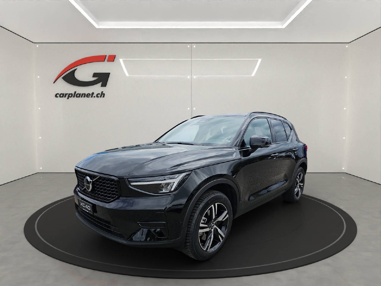 VOLVO XC40 2.0 B3 MH Plus Dark