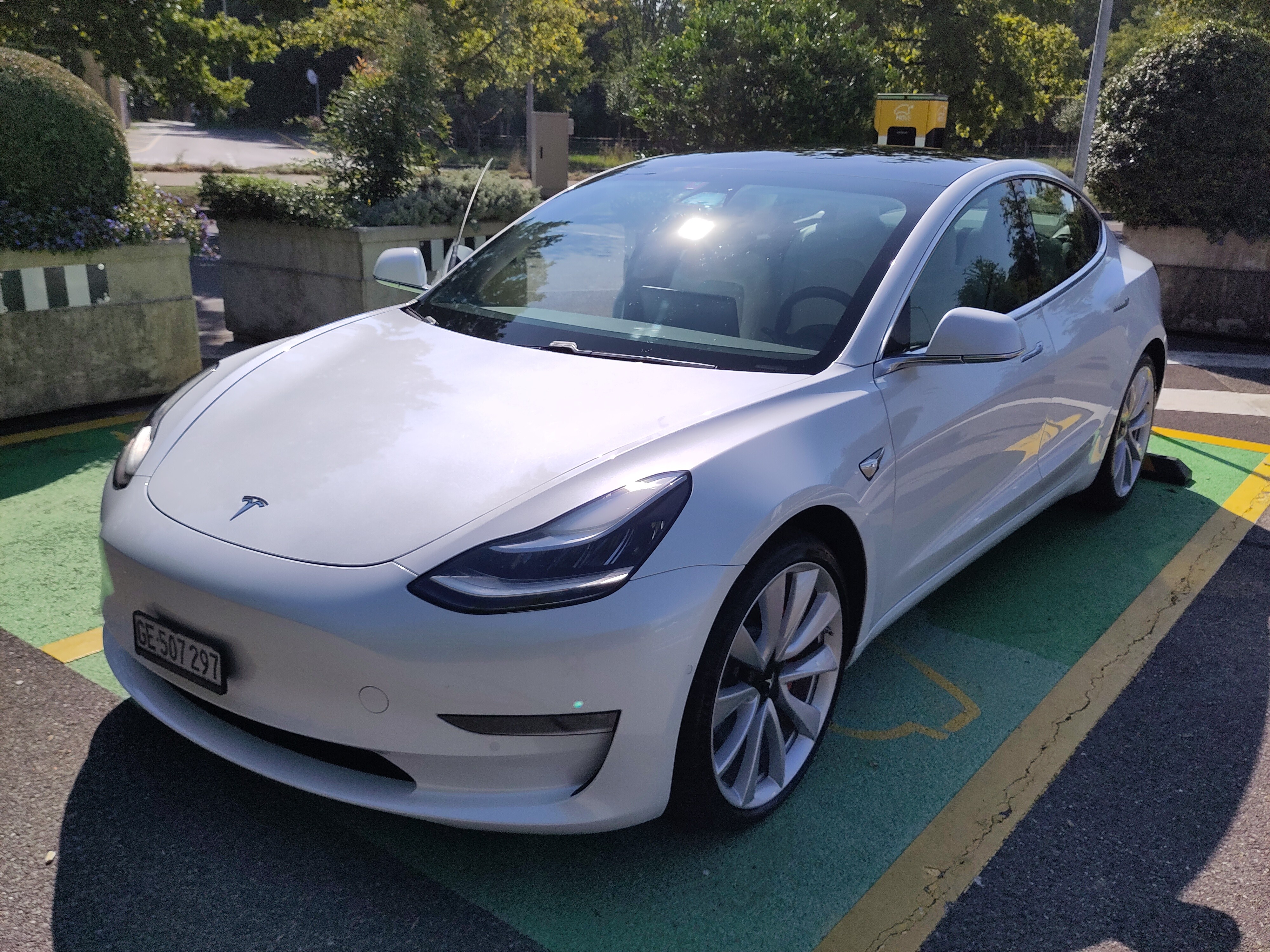 TESLA Model 3 Long Range Dual Motor AWD