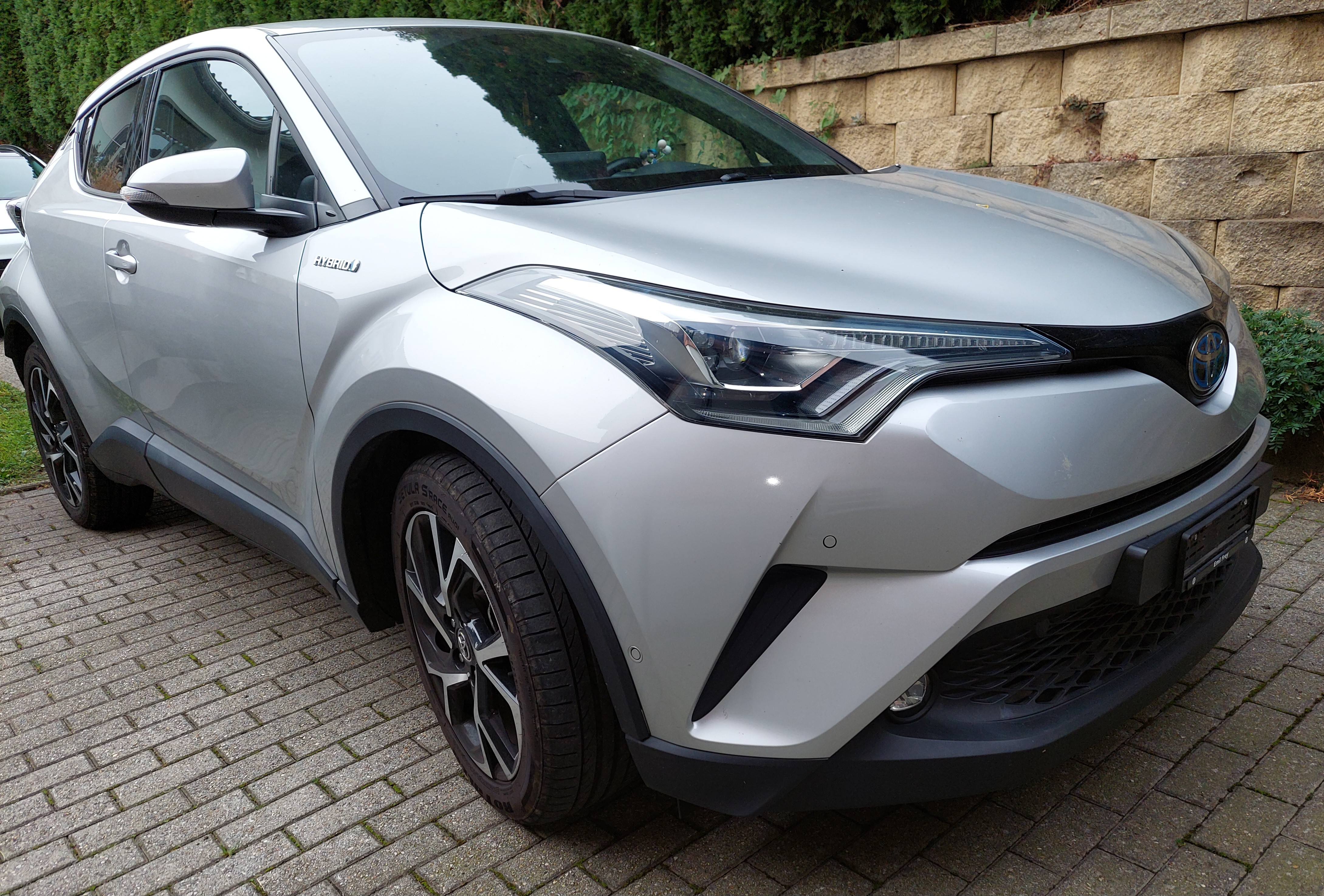 TOYOTA C-HR 1.8 HSD CVT Trend