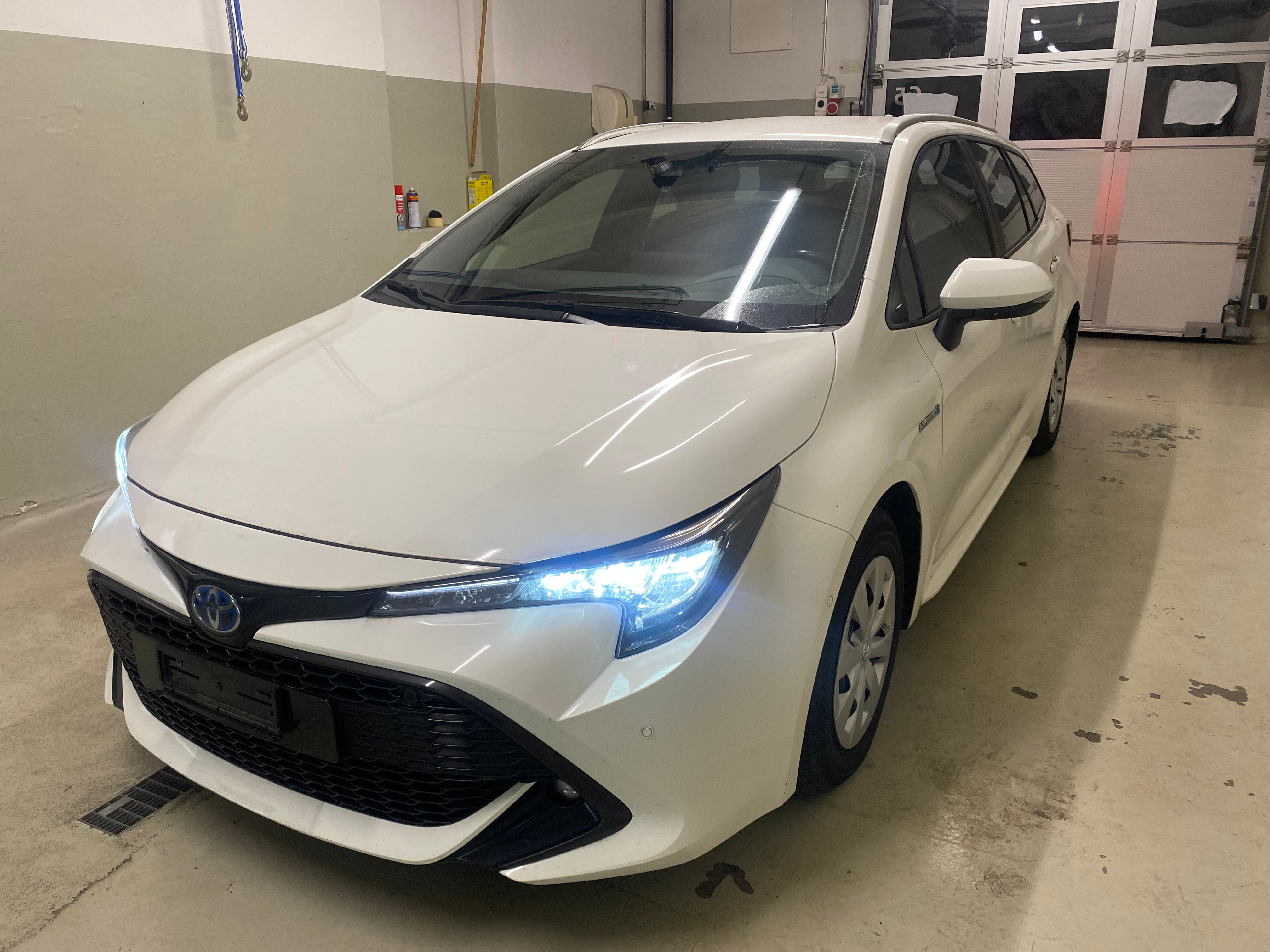 TOYOTA Corolla Touring Sports 1.8 HSD Comfort e-CVT