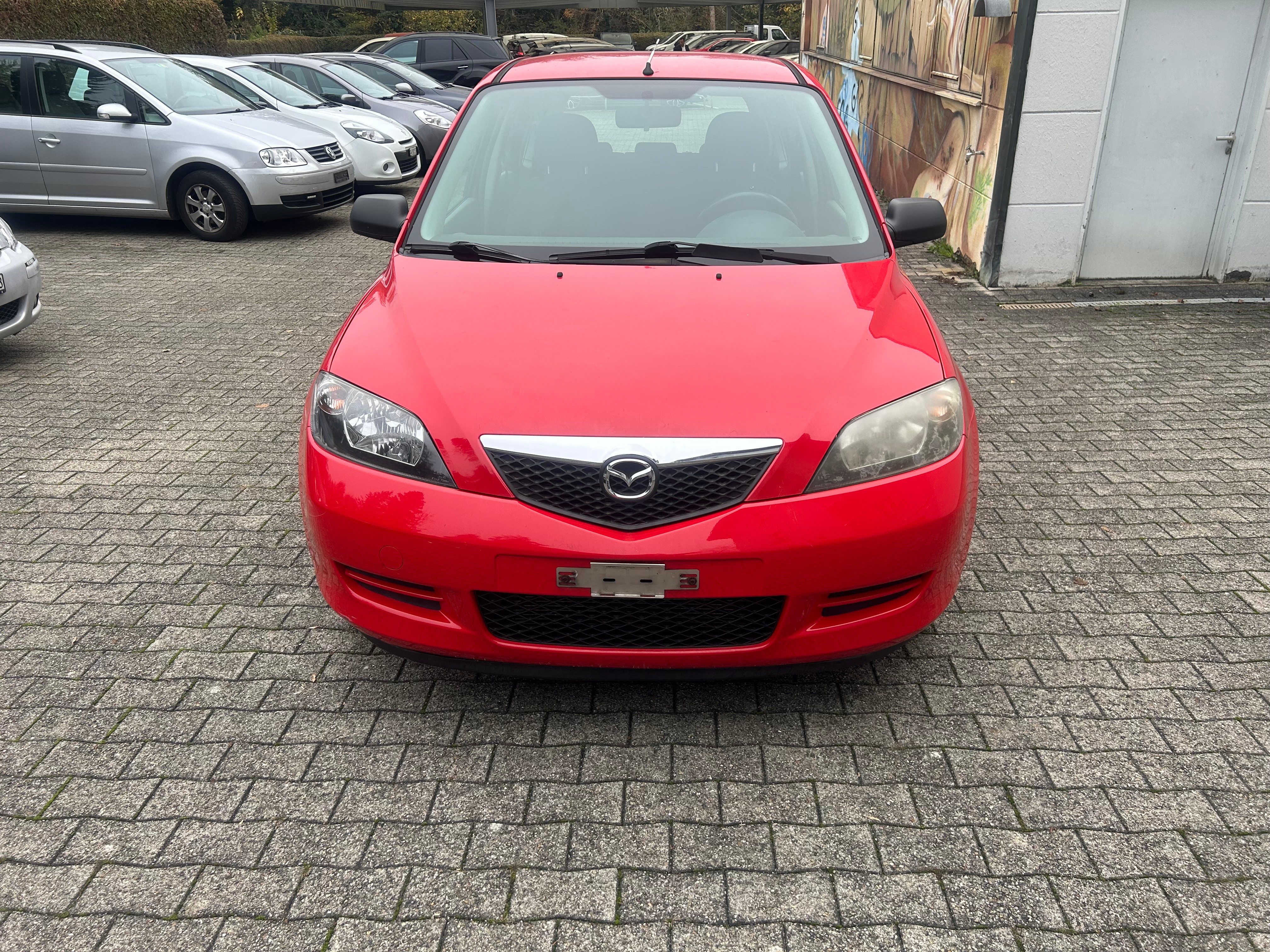 MAZDA 2