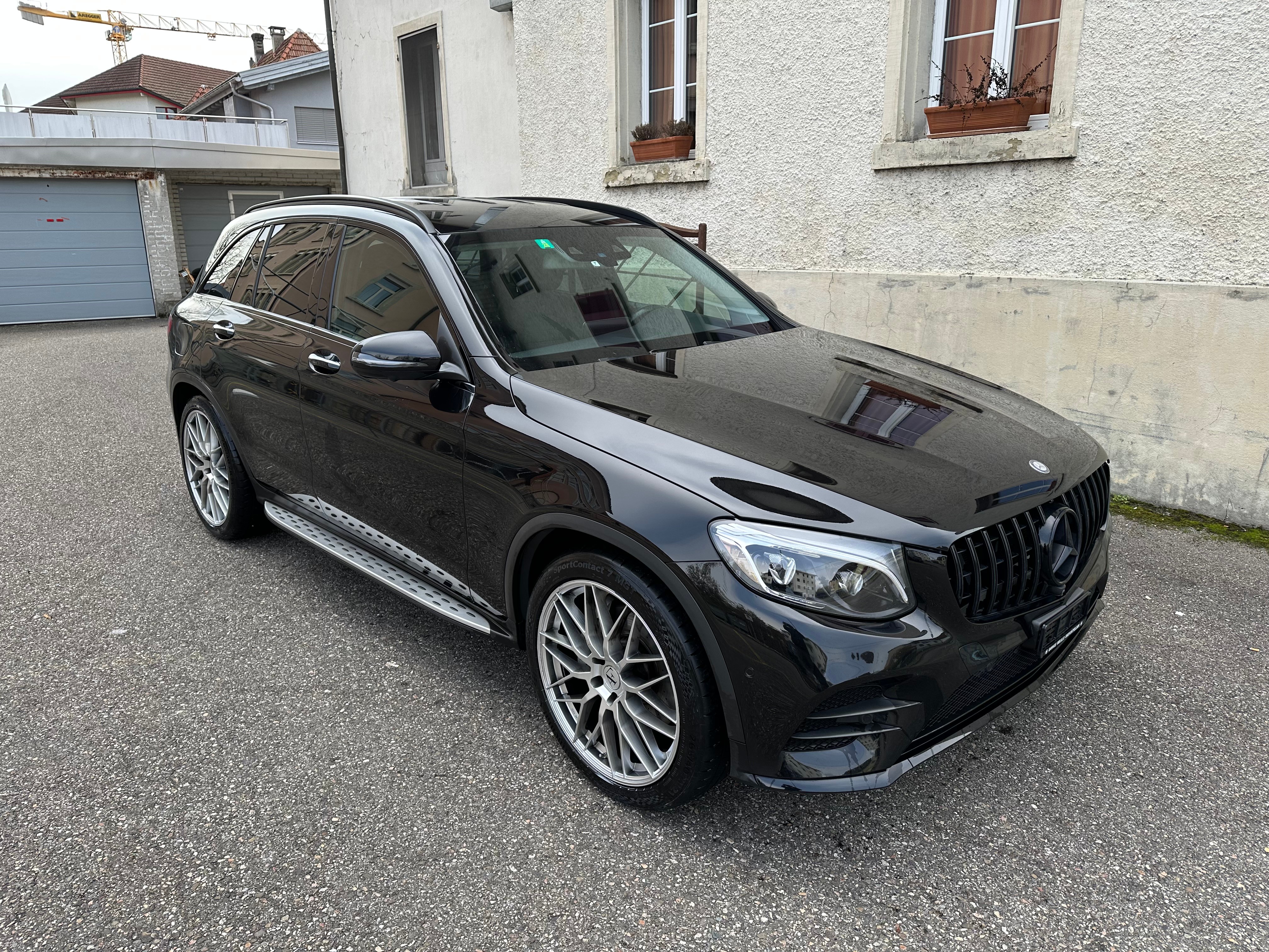 MERCEDES-BENZ GLC 250 AMG Line 4Matic 9G-Tronic