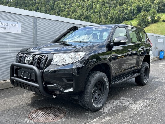 TOYOTA LandCruiser 2.8TD Active