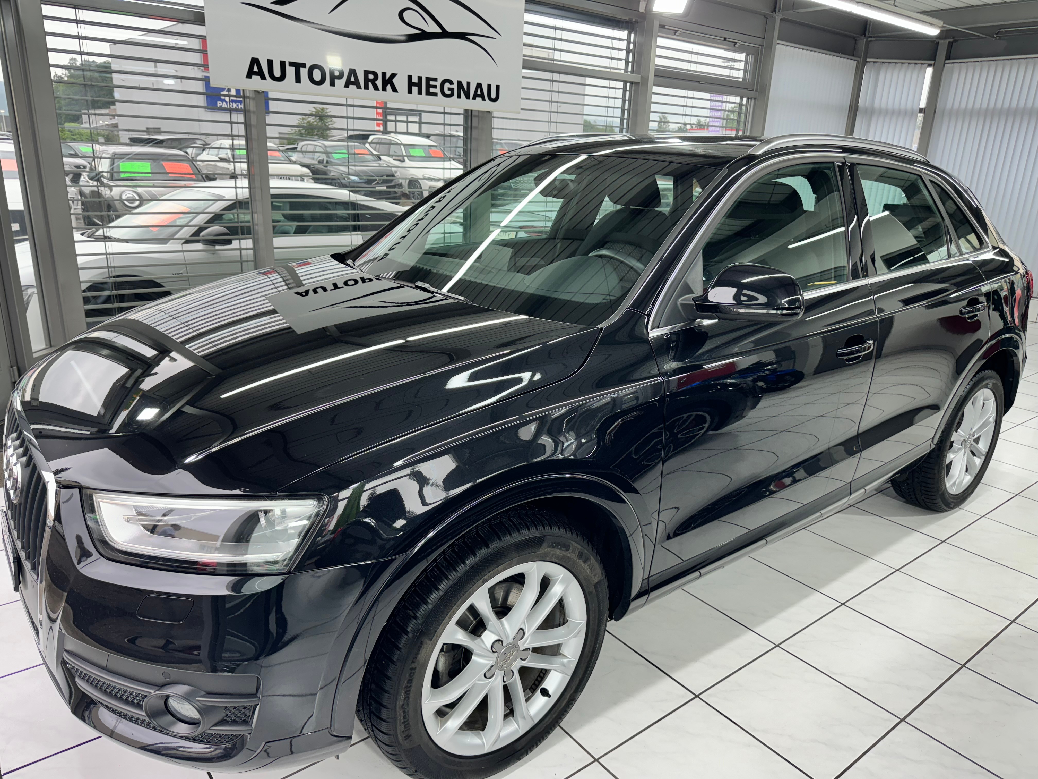 AUDI Q3 2.0 TDI quattro S-tronic