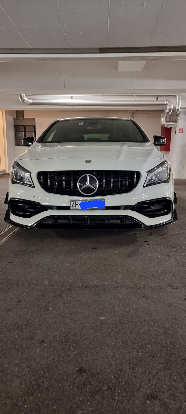 MERCEDES-BENZ CLA 45 AMG